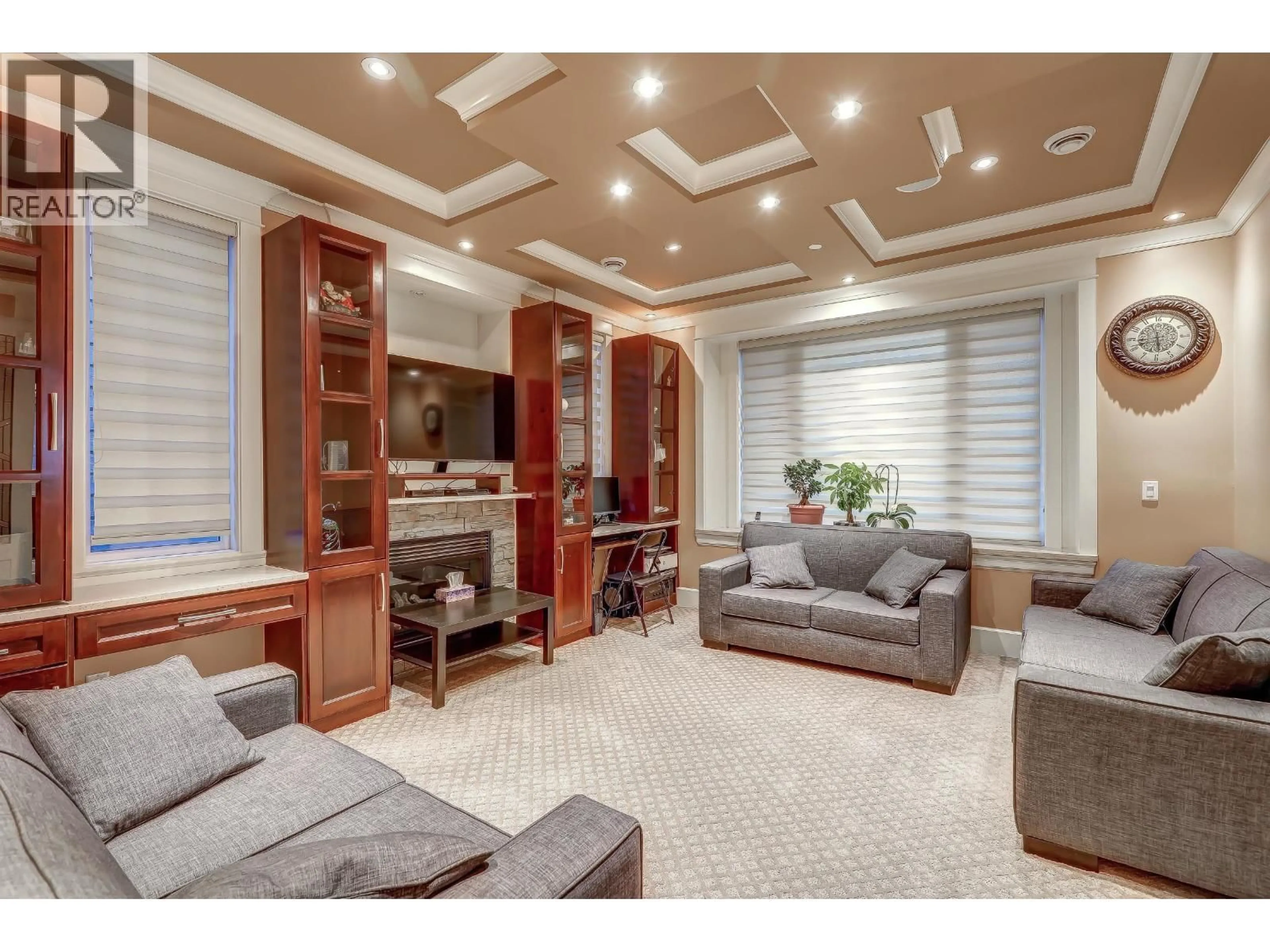 Living room with furniture, unknown for 66 44TH AVENUE, Vancouver British Columbia V5Y2V1