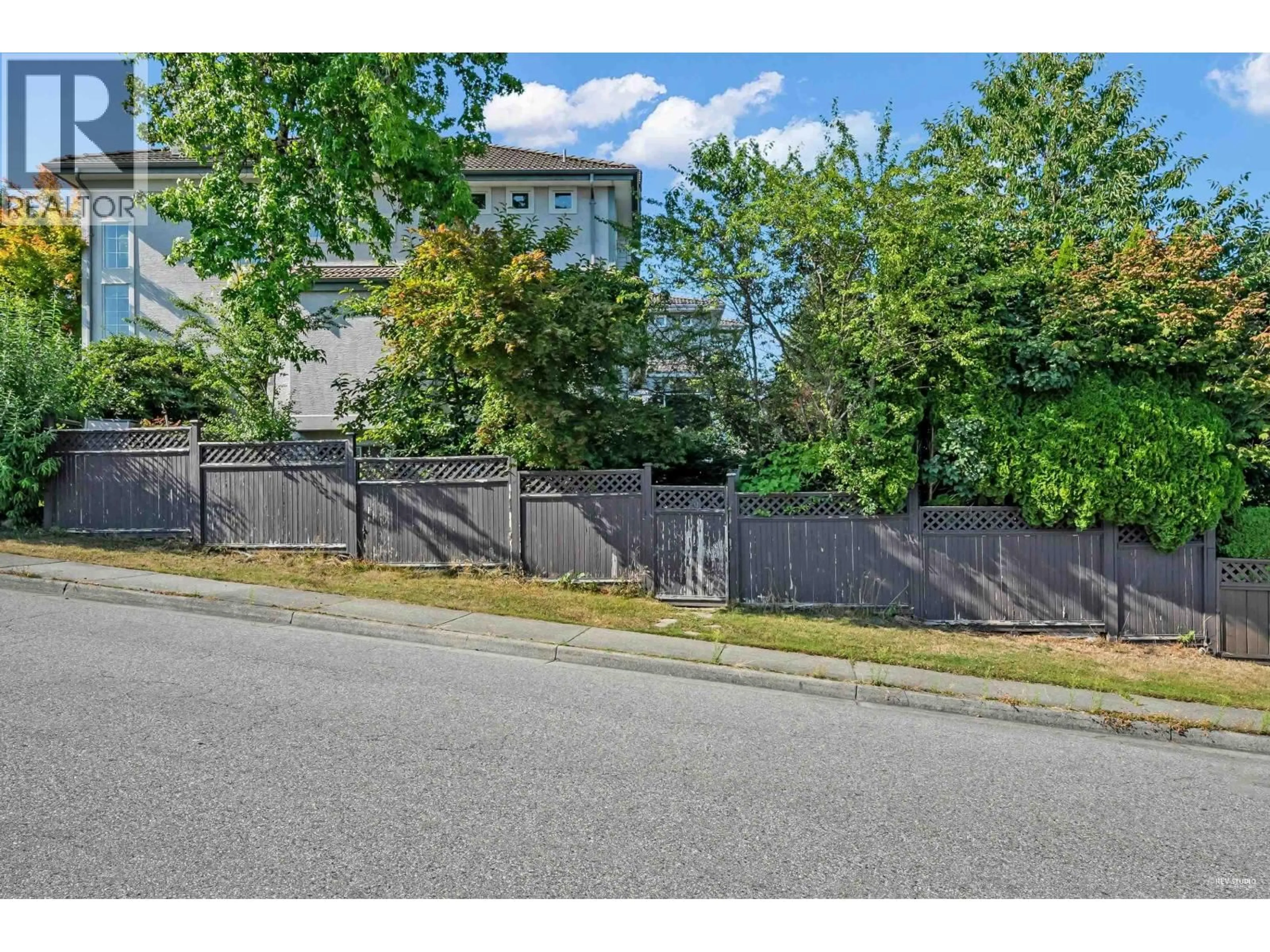 A pic from outside/outdoor area/front of a property/back of a property/a pic from drone, street for 1601 PINETREE WAY, Coquitlam British Columbia V3E3C4