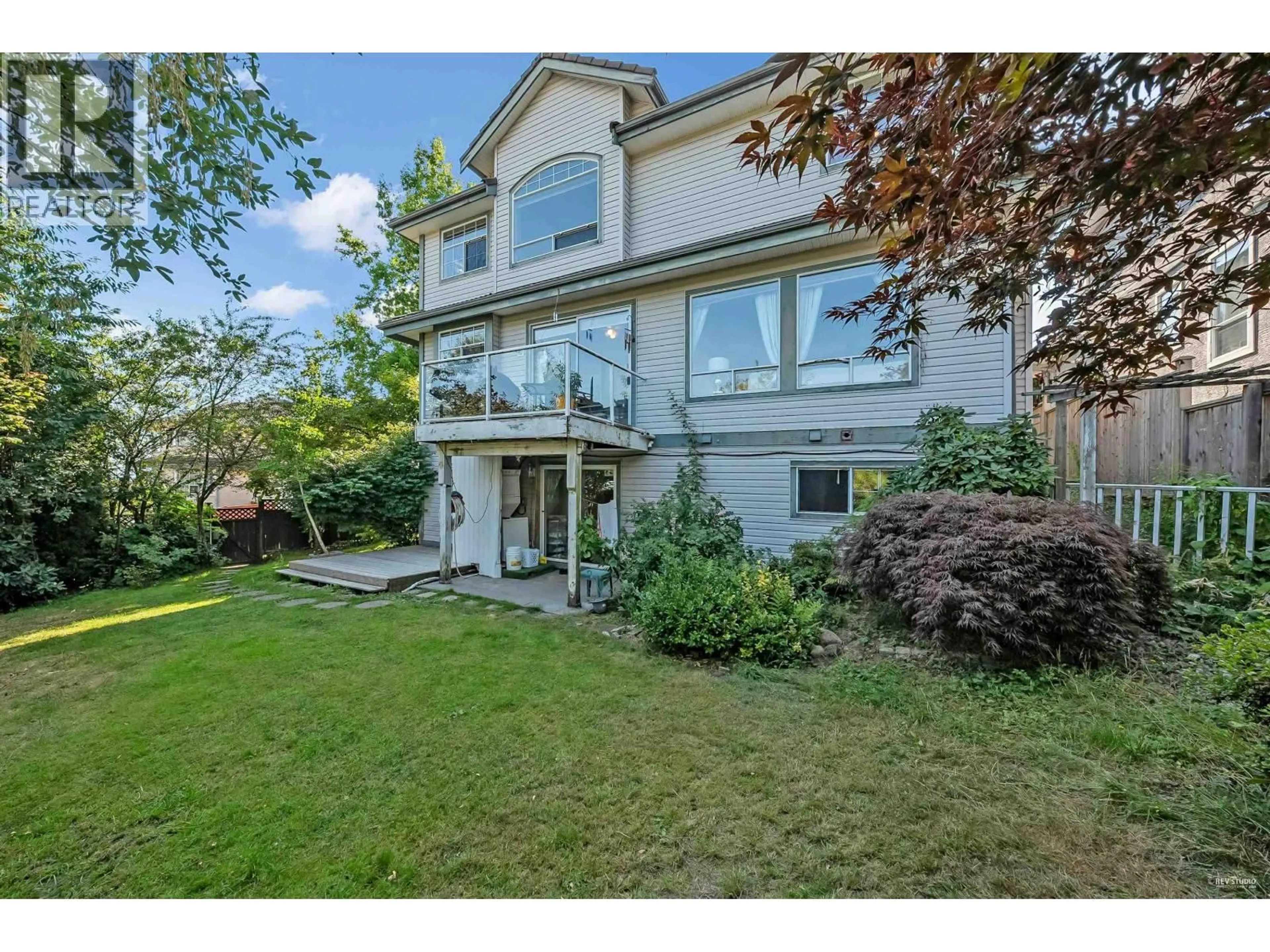 A pic from outside/outdoor area/front of a property/back of a property/a pic from drone, unknown for 1601 PINETREE WAY, Coquitlam British Columbia V3E3C4