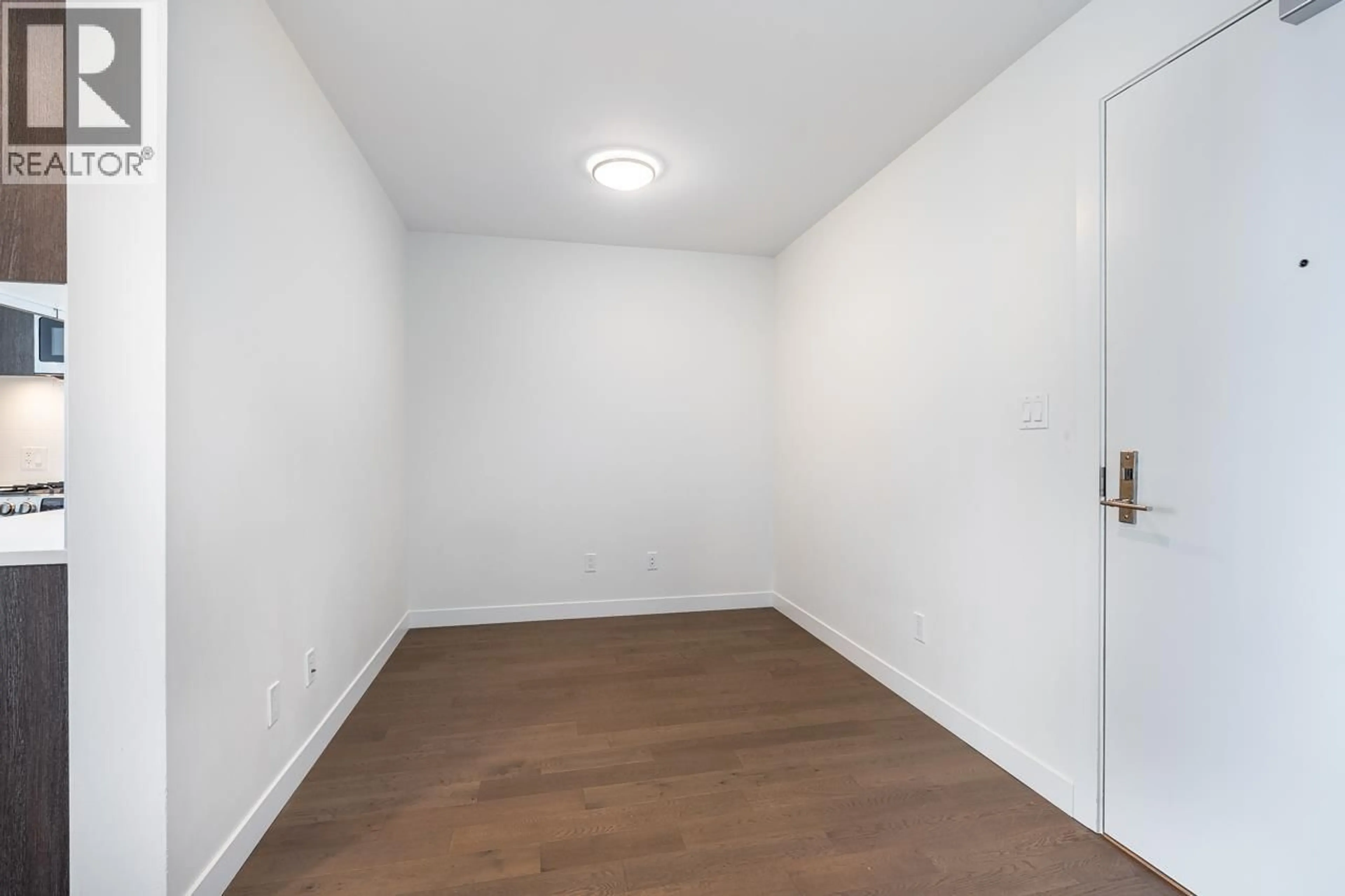 A pic of a room for 1006 - 9060 UNIVERSITY CRESCENT, Burnaby British Columbia V5A0E1