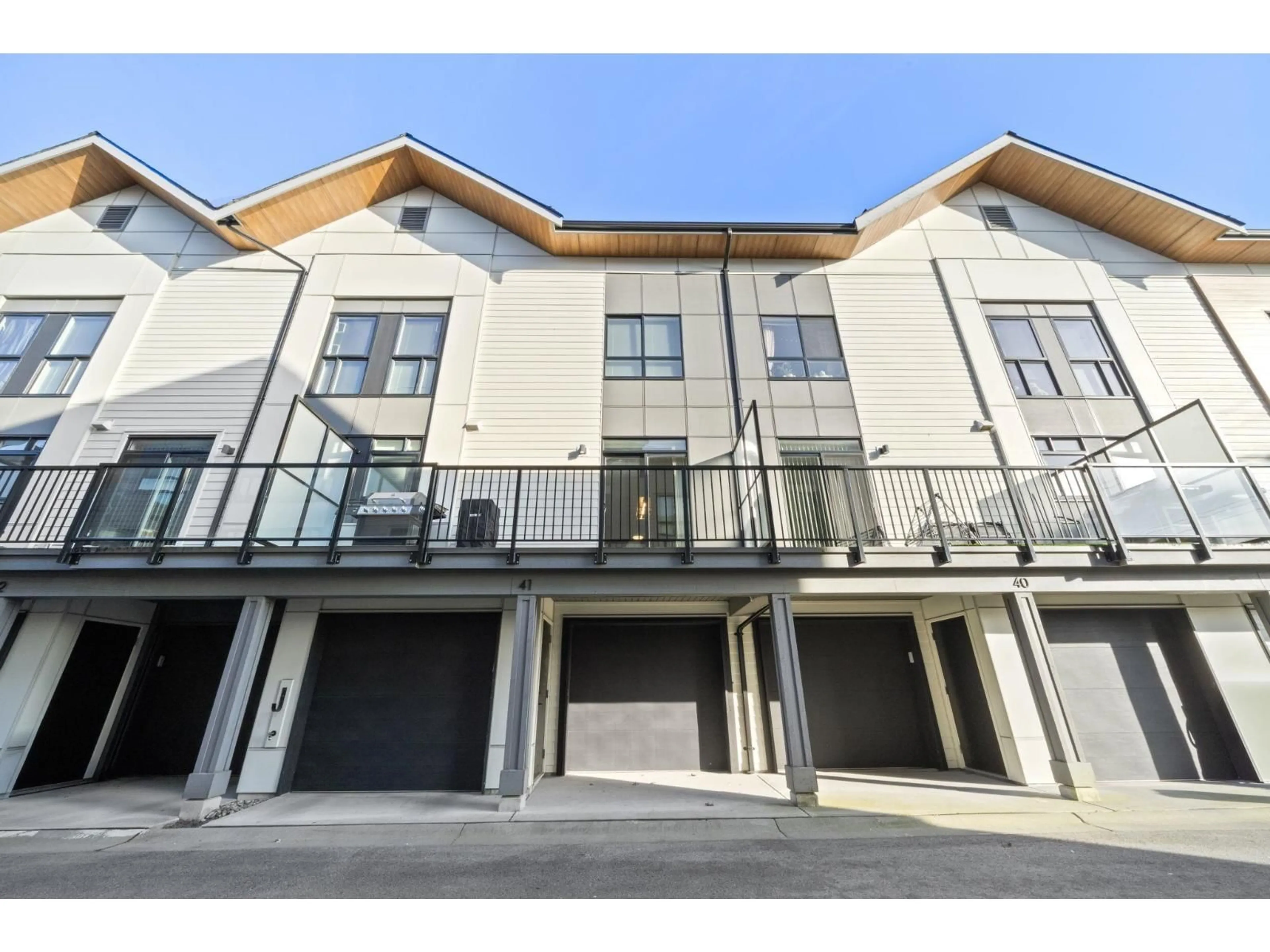 A pic from outside/outdoor area/front of a property/back of a property/a pic from drone, street for 41 - 15151 EDMUND DRIVE, Surrey British Columbia V3S0B2