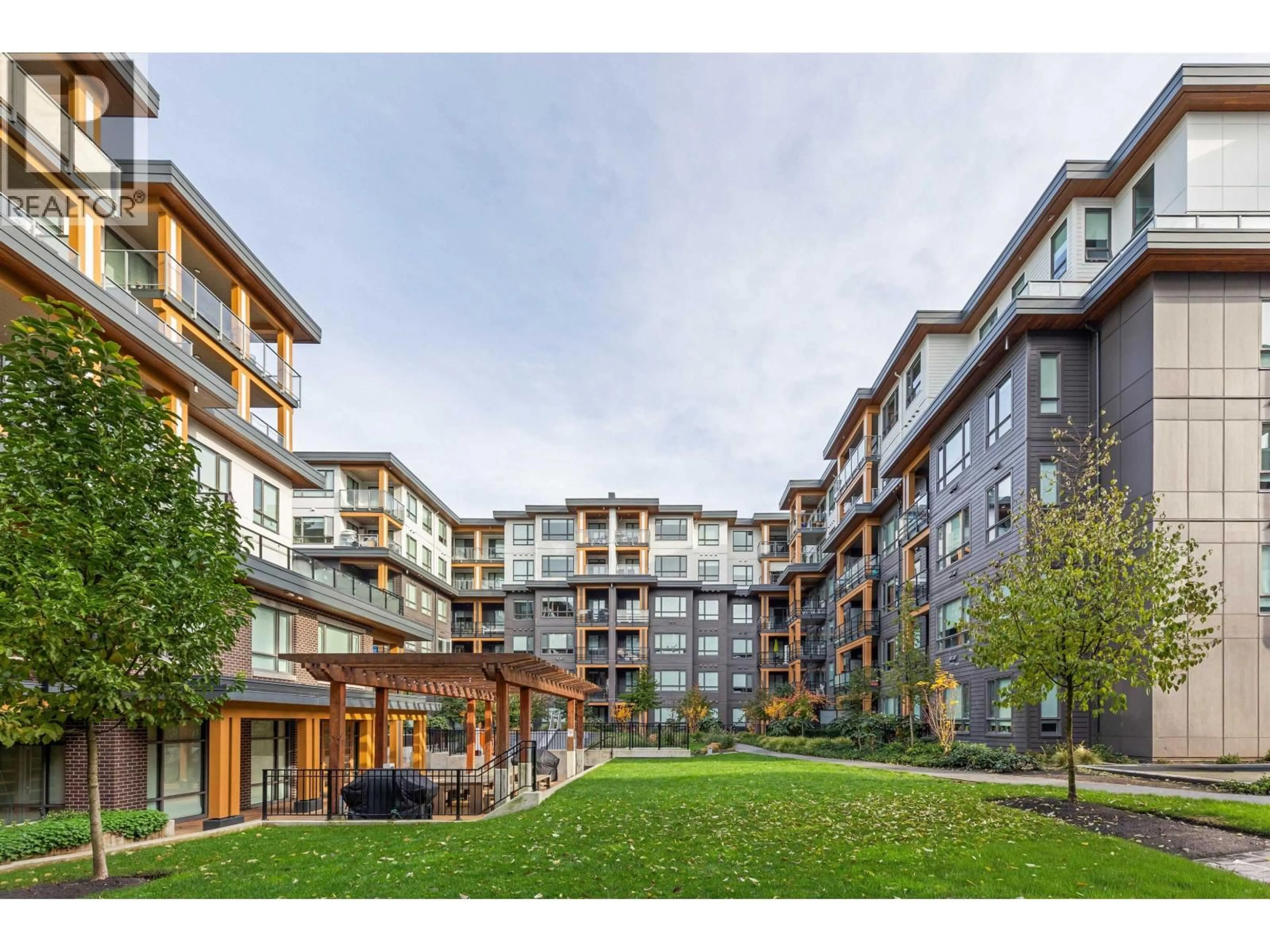 Patio, building for 308 - 741 ANSKAR COURT, Coquitlam British Columbia V3J0N3