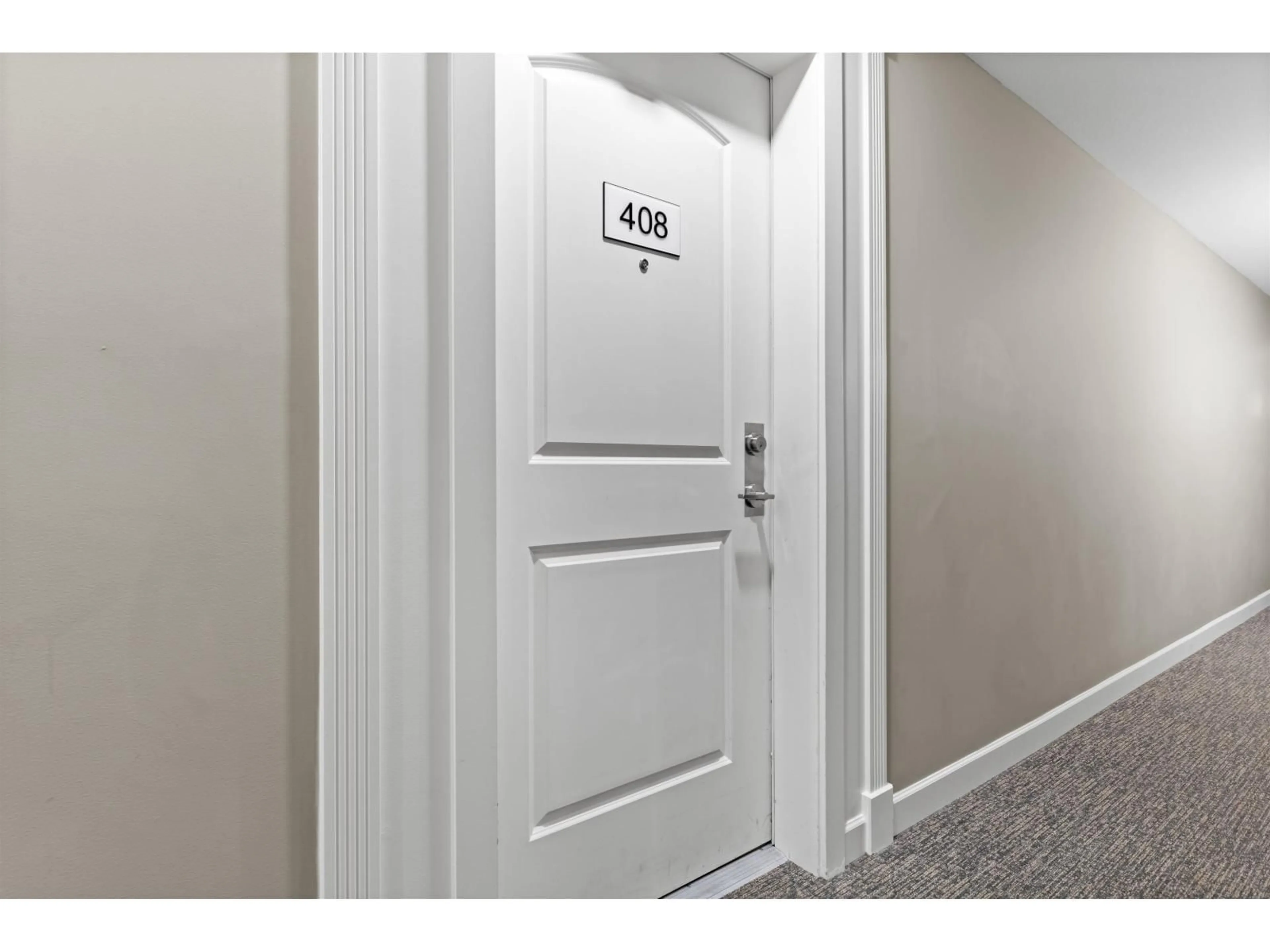 Indoor entryway for 408 - 8561 203A STREET, Langley British Columbia V2Y3L7