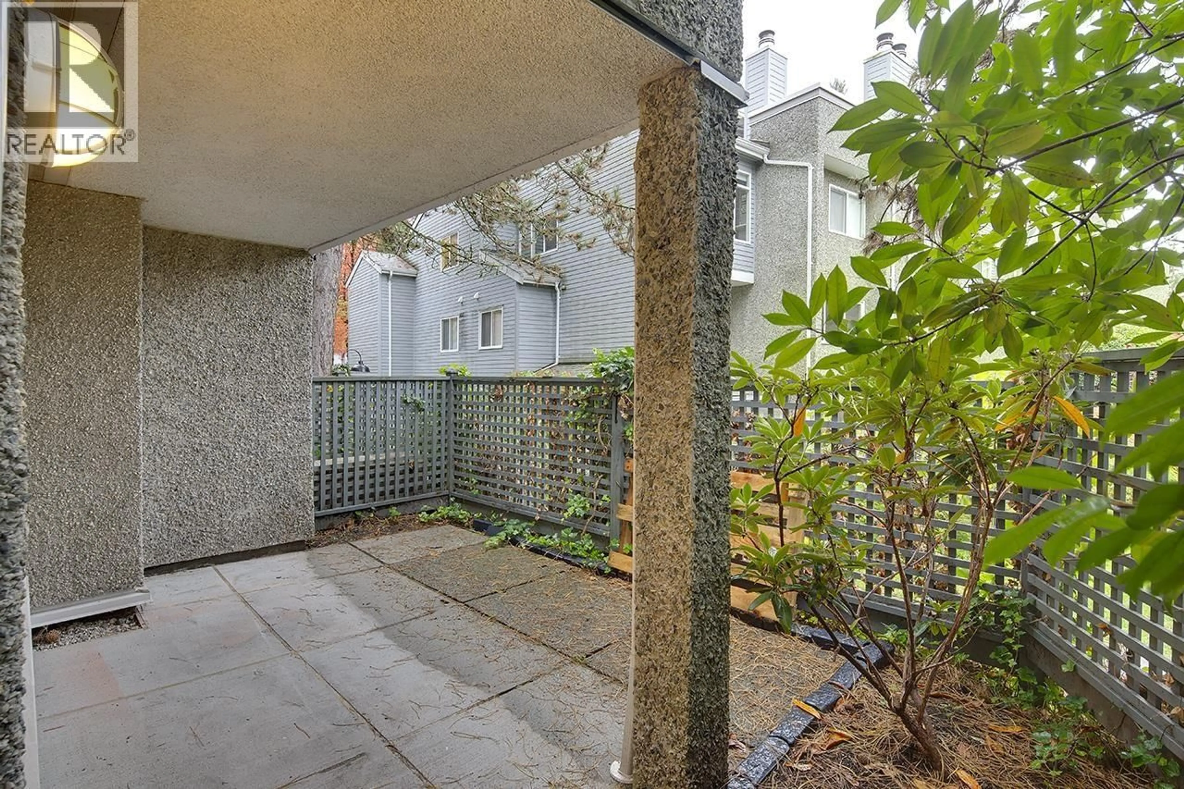 Patio, street for 3380 MARQUETTE CRESCENT, Vancouver British Columbia V5S4K4