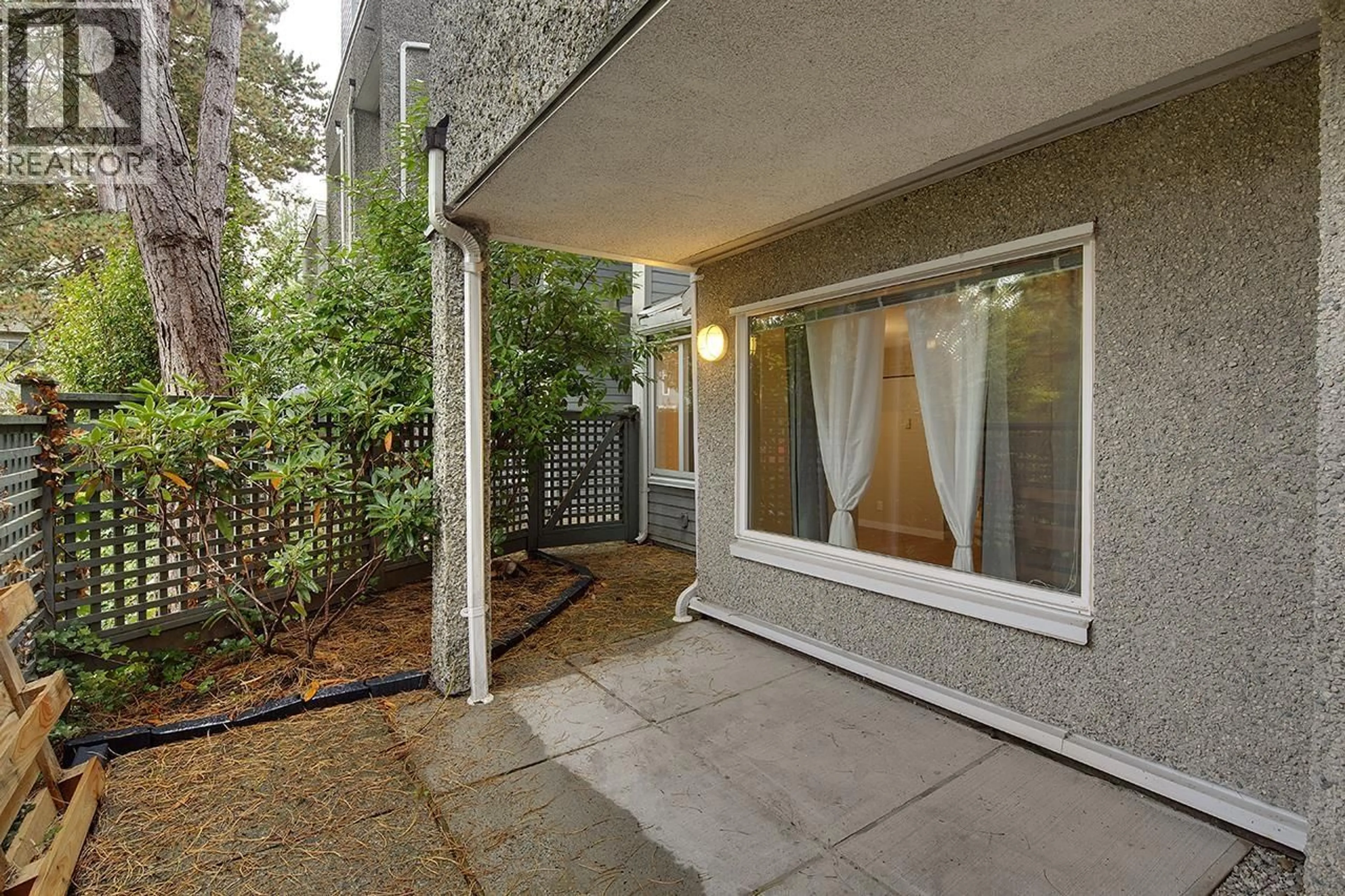 Patio, street for 3380 MARQUETTE CRESCENT, Vancouver British Columbia V5S4K4