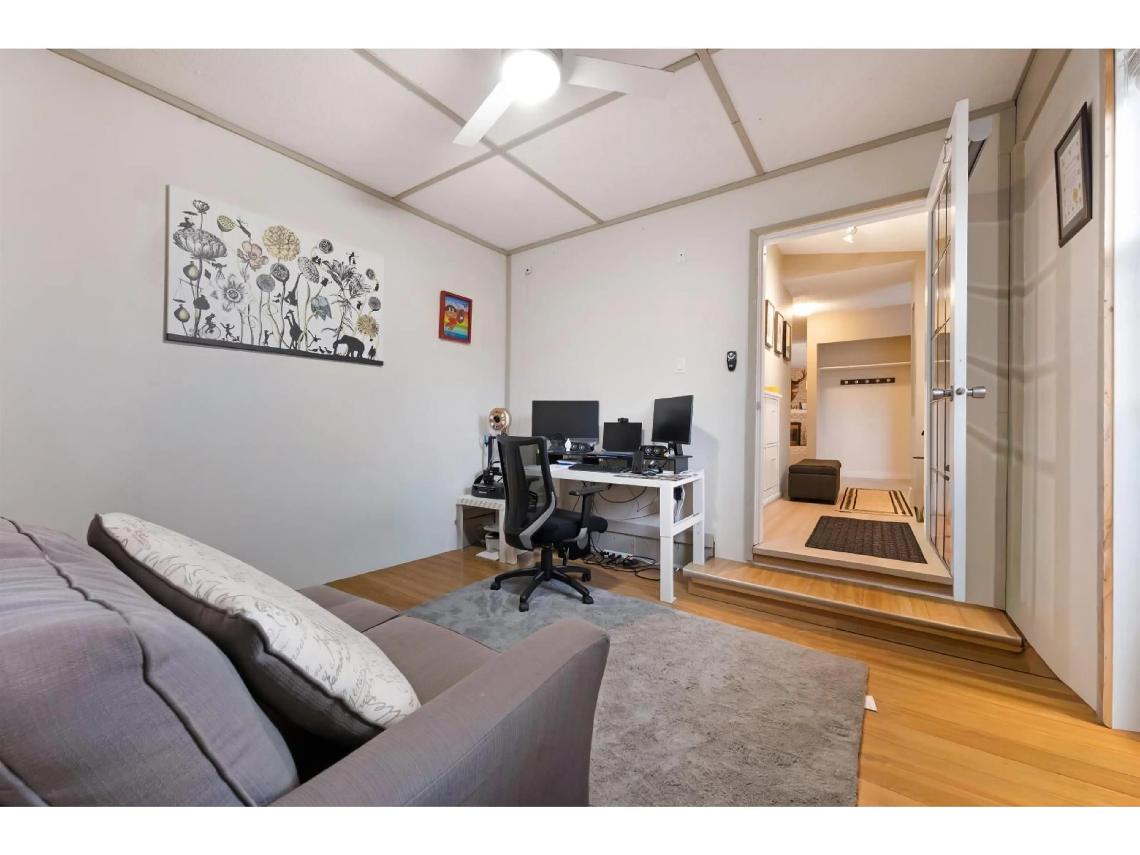 A pic of a room for 30 - 46689 FIRST AVENUE, Chilliwack British Columbia V2P1X5