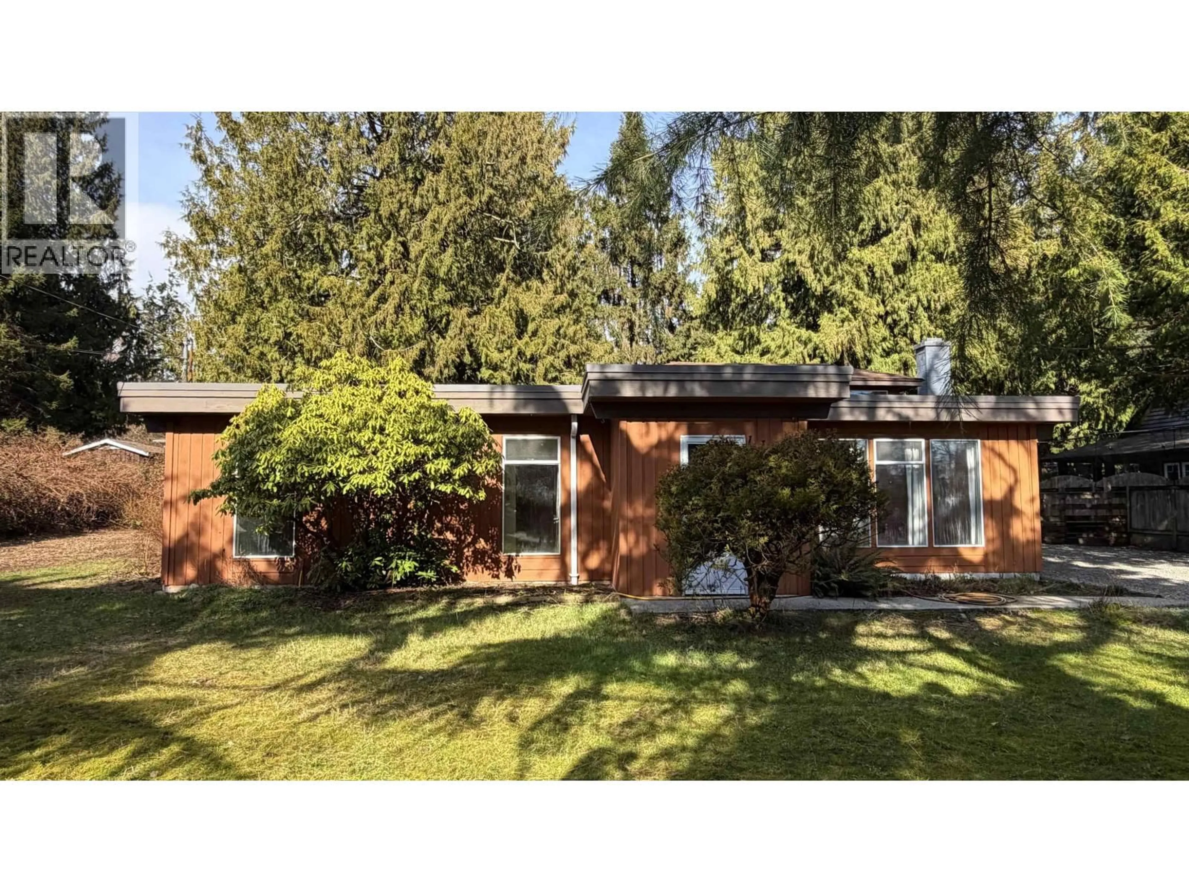 Unknown for 1112 SUNNYSIDE ROAD, Gibsons British Columbia V0N1V3