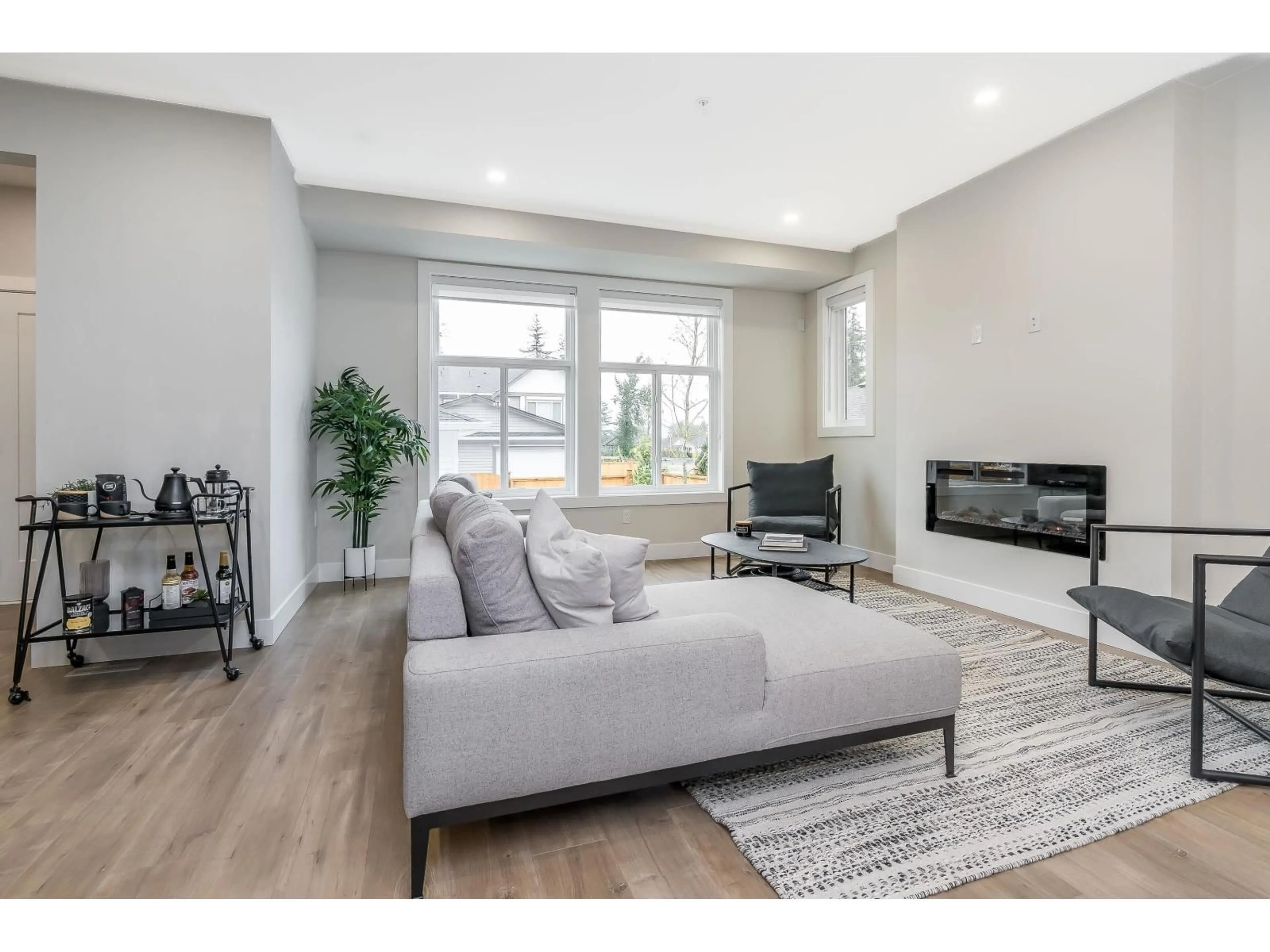 Living room with furniture, unknown for 20521 76 AVENUE, Langley British Columbia V2Y1W7