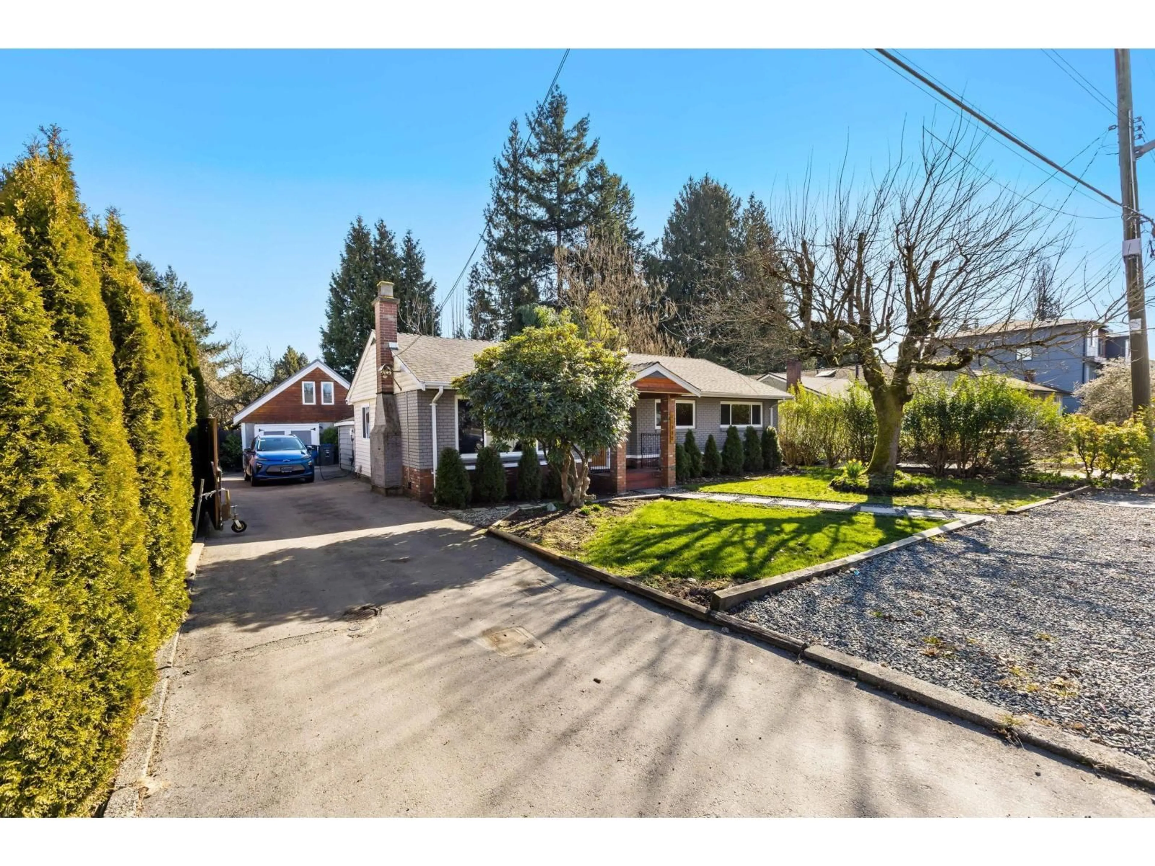 A pic from outside/outdoor area/front of a property/back of a property/a pic from drone, street for 11082 146 STREET, Surrey British Columbia V3R3V1