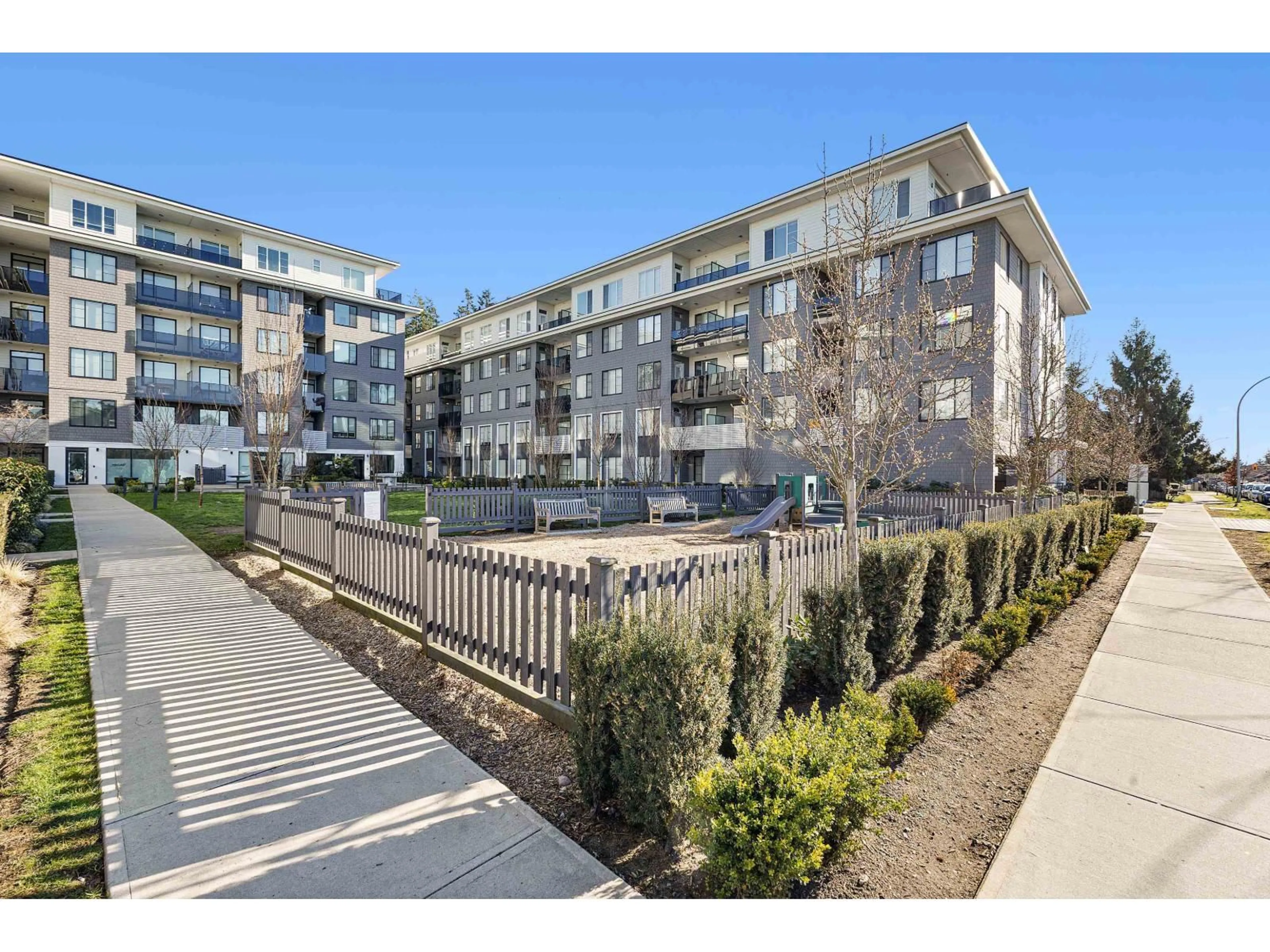 Unknown for 122 - 15825 85 AVENUE, Surrey British Columbia V4N6W9