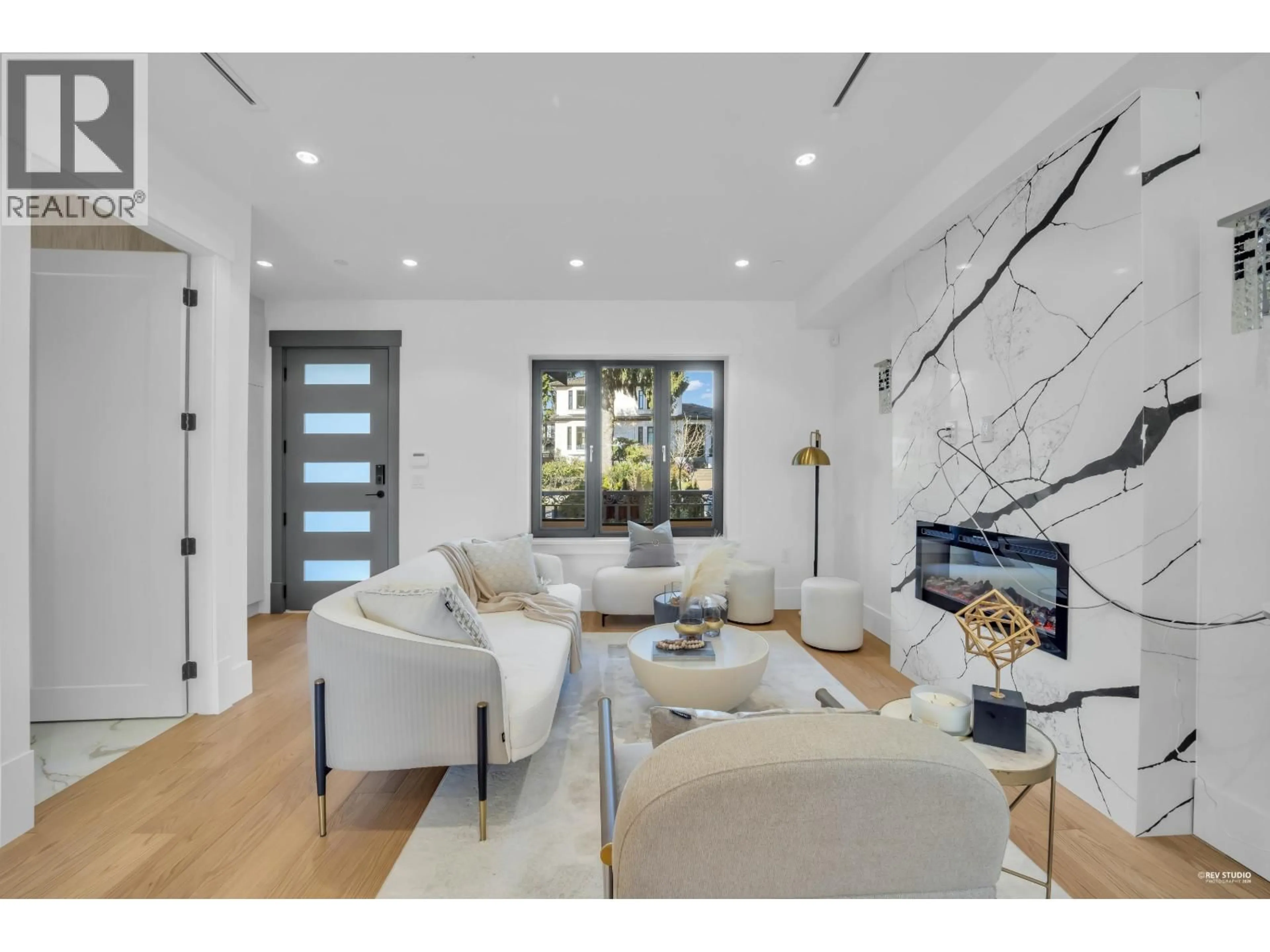 Living room with furniture, unknown for 1 - 1722 68TH AVENUE, Vancouver British Columbia V6P2V8