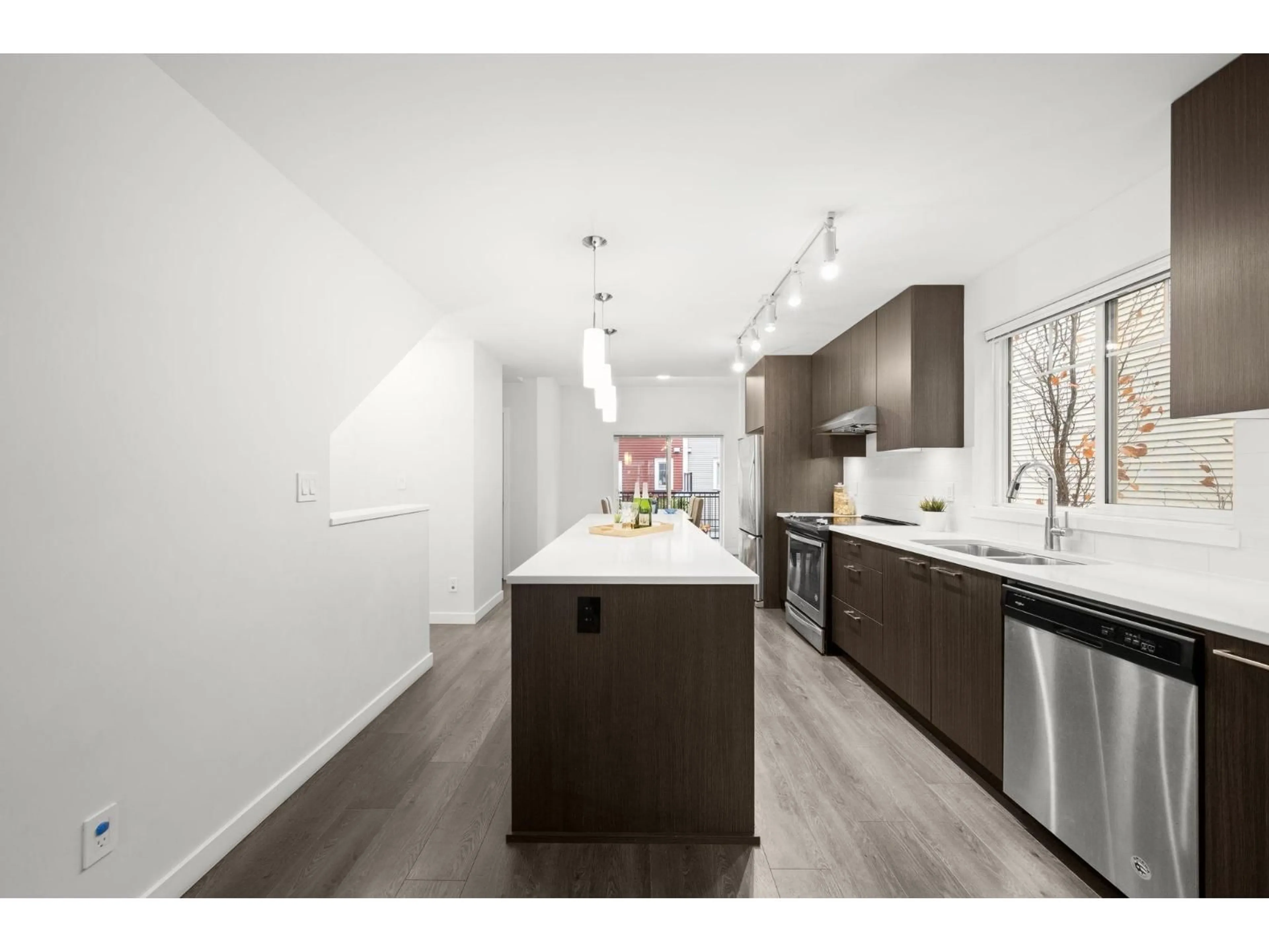 Open concept kitchen, unknown for 66 - 32633 SIMON AVENUE, Abbotsford British Columbia V2T0G9