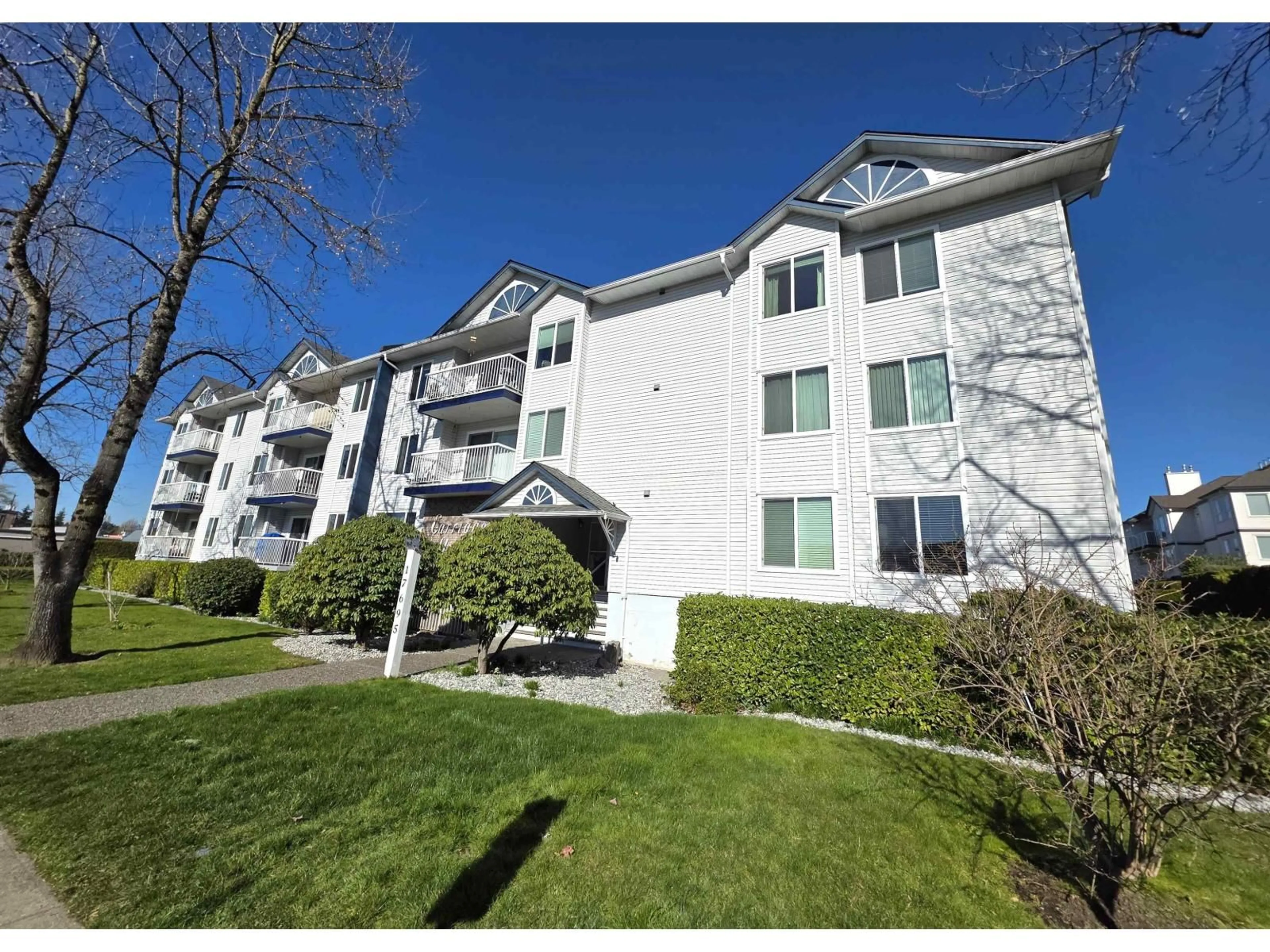 Unknown for 301 - 17695 58 AVENUE, Surrey British Columbia V3S1L5