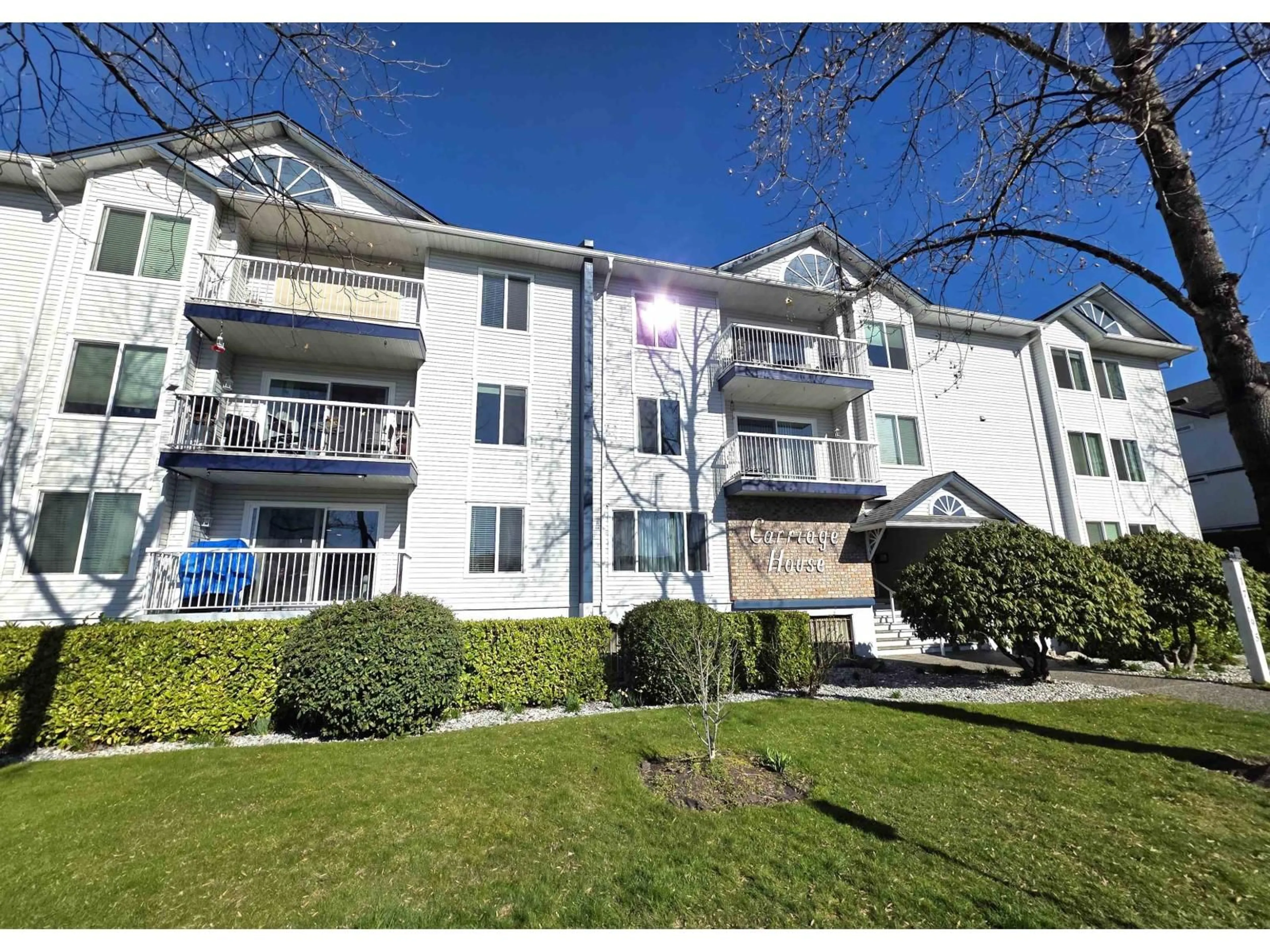 Unknown for 301 - 17695 58 AVENUE, Surrey British Columbia V3S1L5