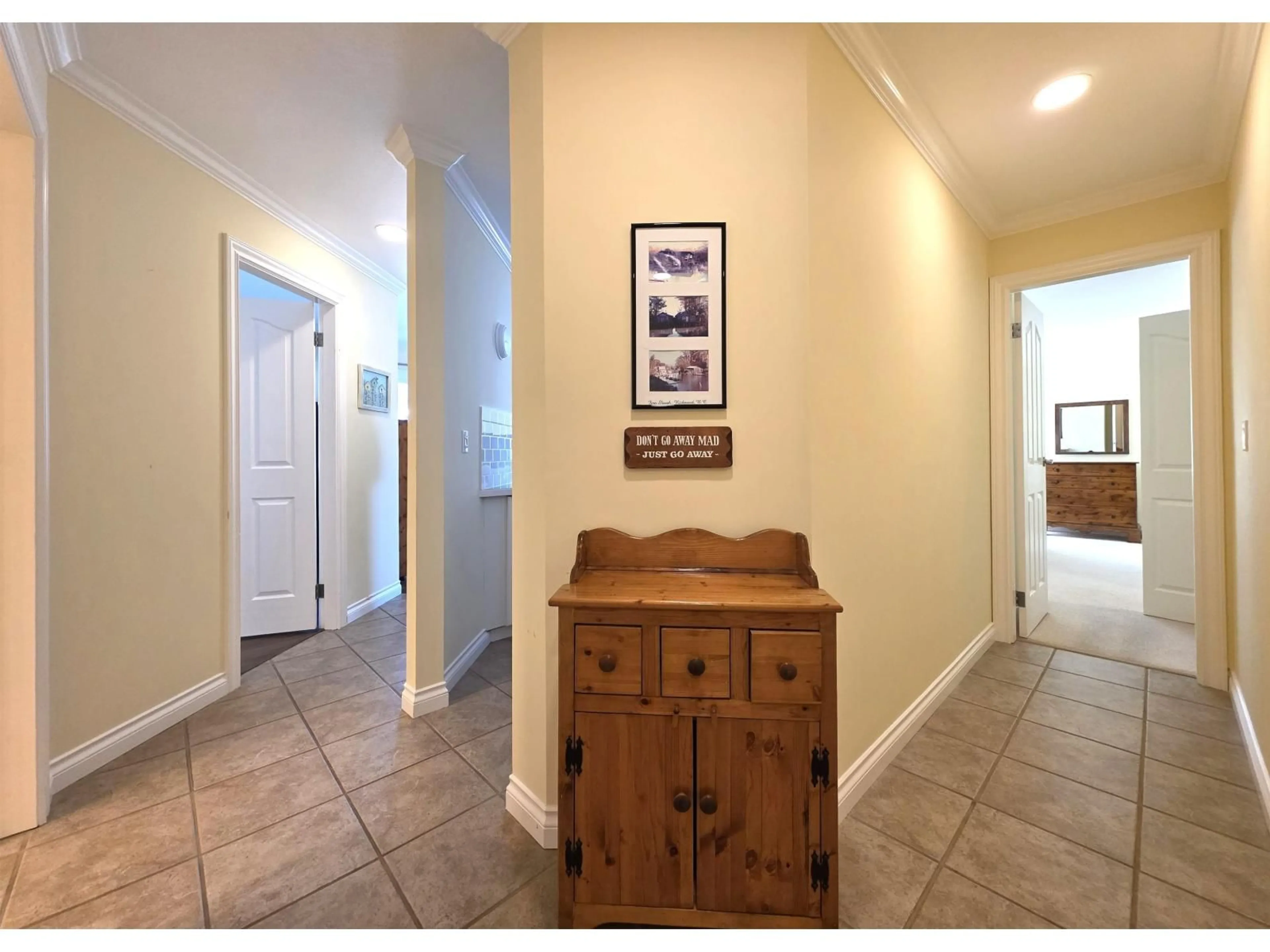 Indoor entryway for 301 - 17695 58 AVENUE, Surrey British Columbia V3S1L5