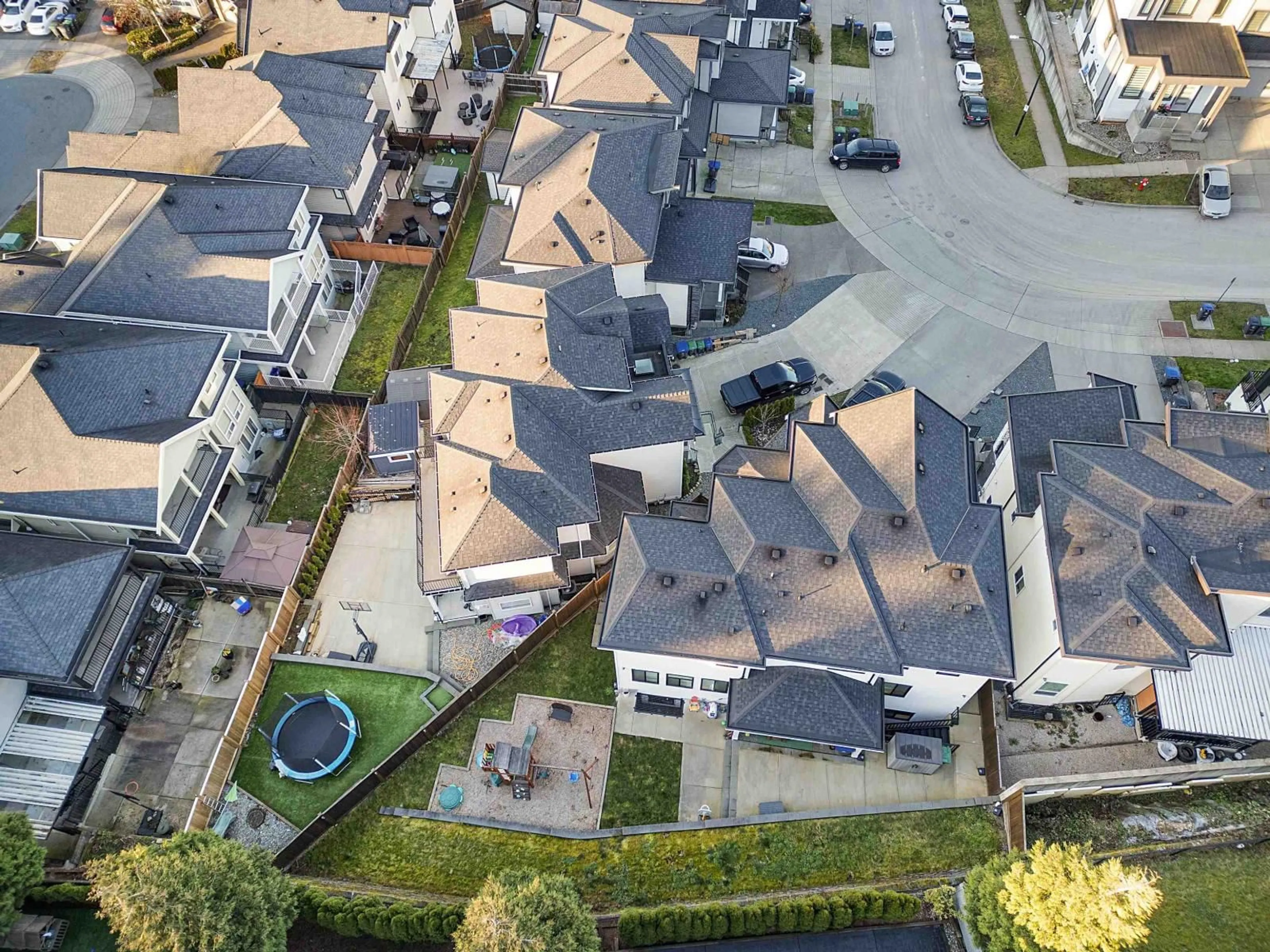 A pic from outside/outdoor area/front of a property/back of a property/a pic from drone, city buildings view from balcony for 14910 62A AVENUE, Surrey British Columbia V3S3C4