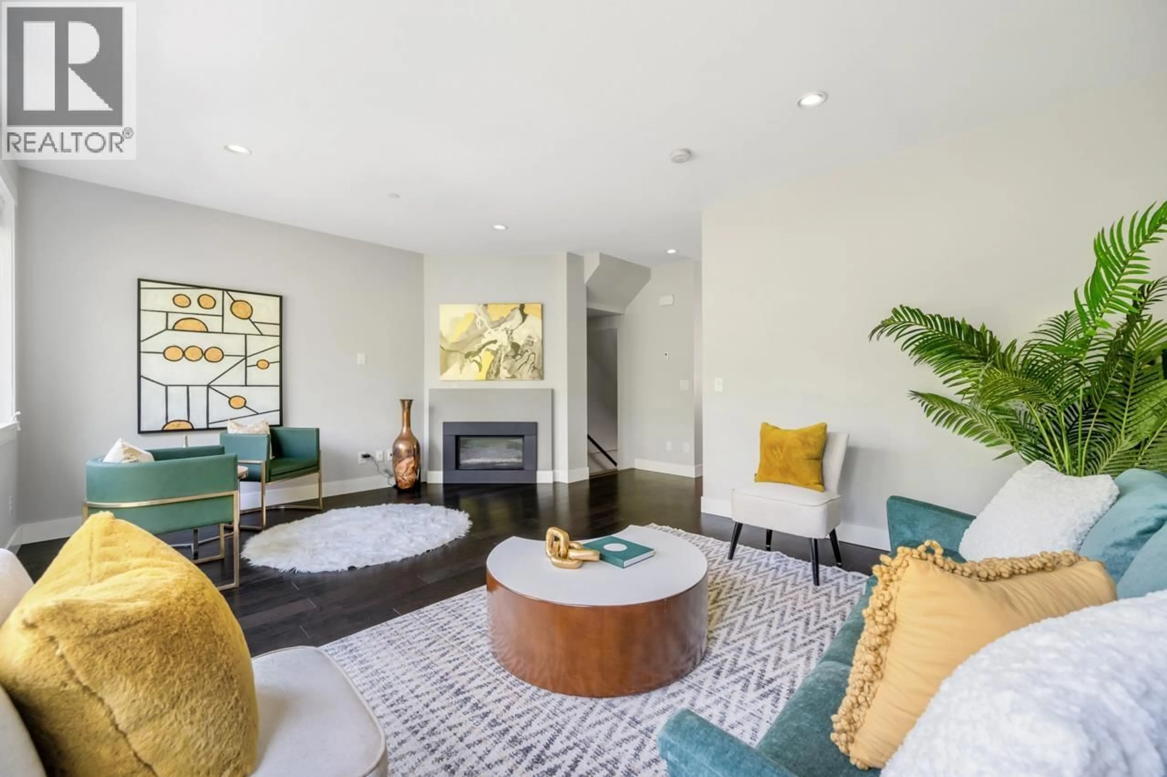 Living room with furniture, unknown for 6 - 23709 111A AVENUE, Maple Ridge British Columbia V2W0E5