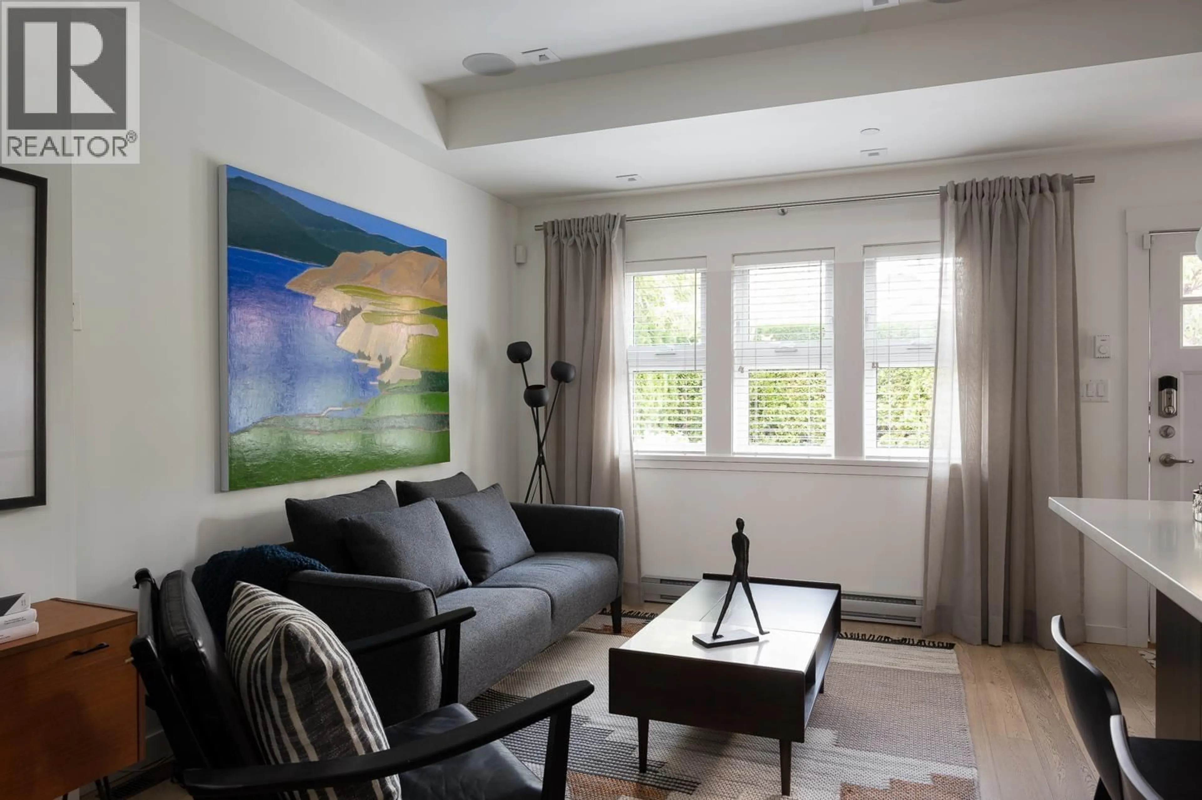 Living room with furniture, unknown for 723 UNION STREET, Vancouver British Columbia V6A2C3