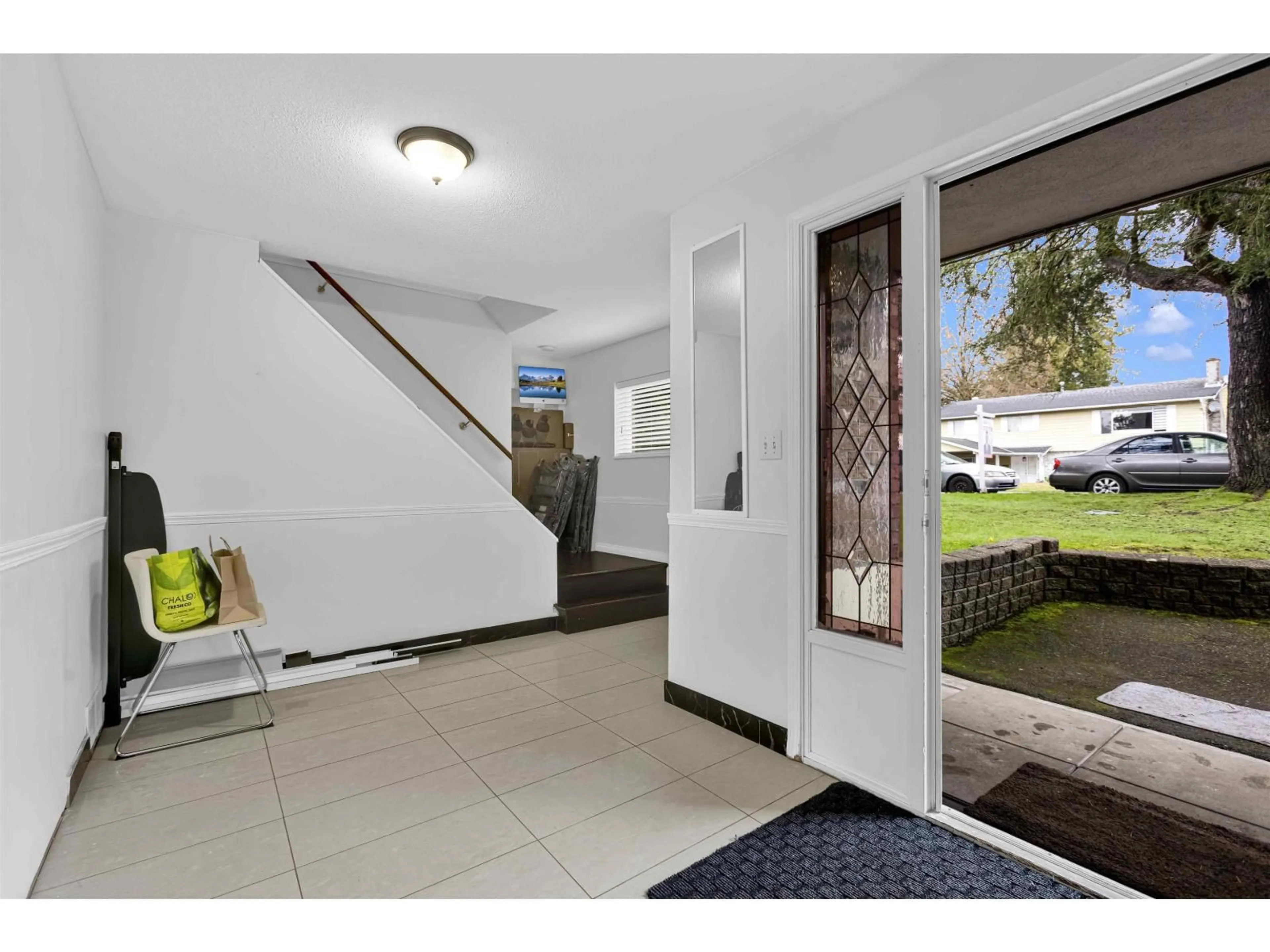 Indoor foyer for 11780 85A AVENUE, Delta British Columbia V4C2V6