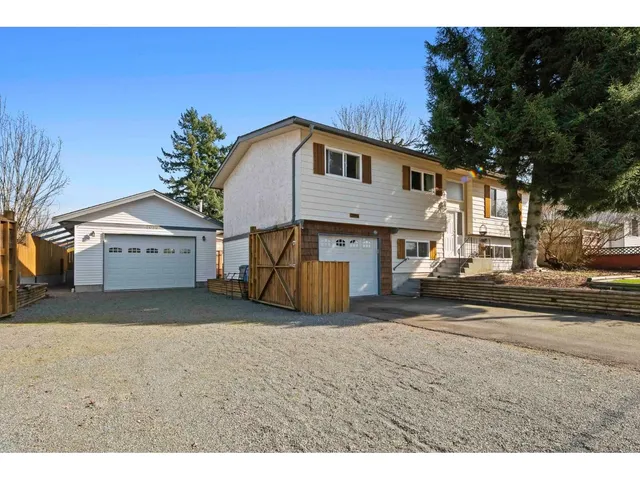 2096 MARTENS STREET, Abbotsford 2