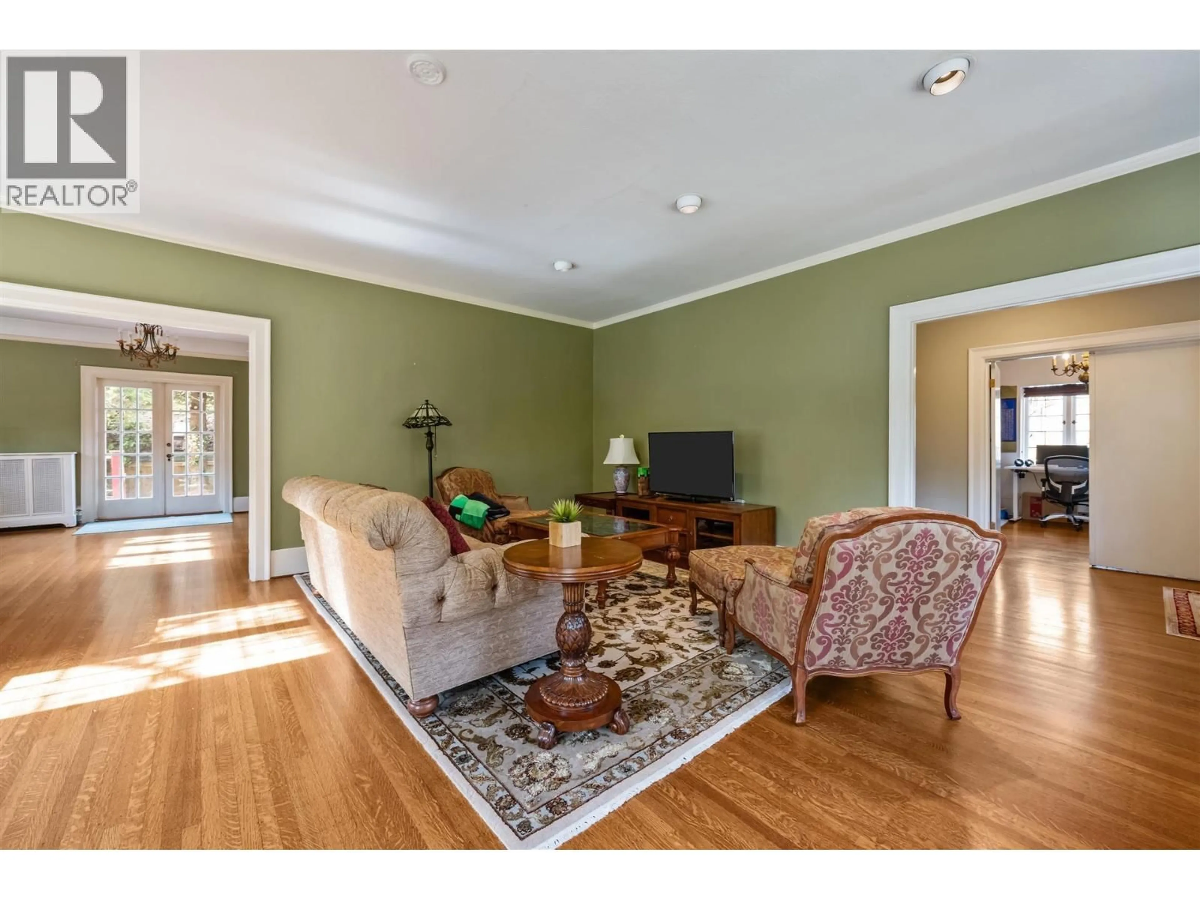 Living room with furniture, unknown for 3737 PINE CRESCENT, Vancouver British Columbia V6J4K4