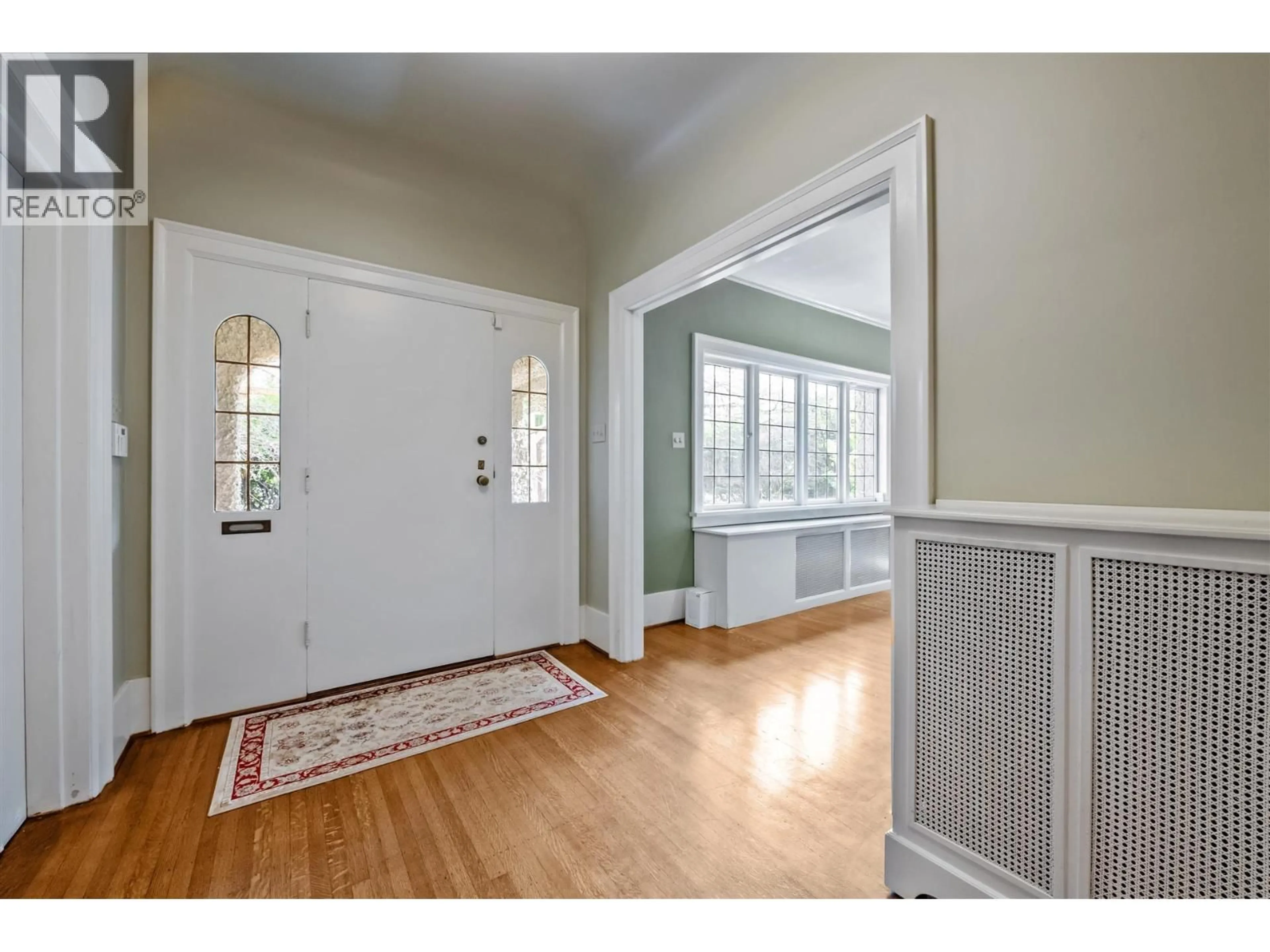 Indoor entryway for 3737 PINE CRESCENT, Vancouver British Columbia V6J4K4