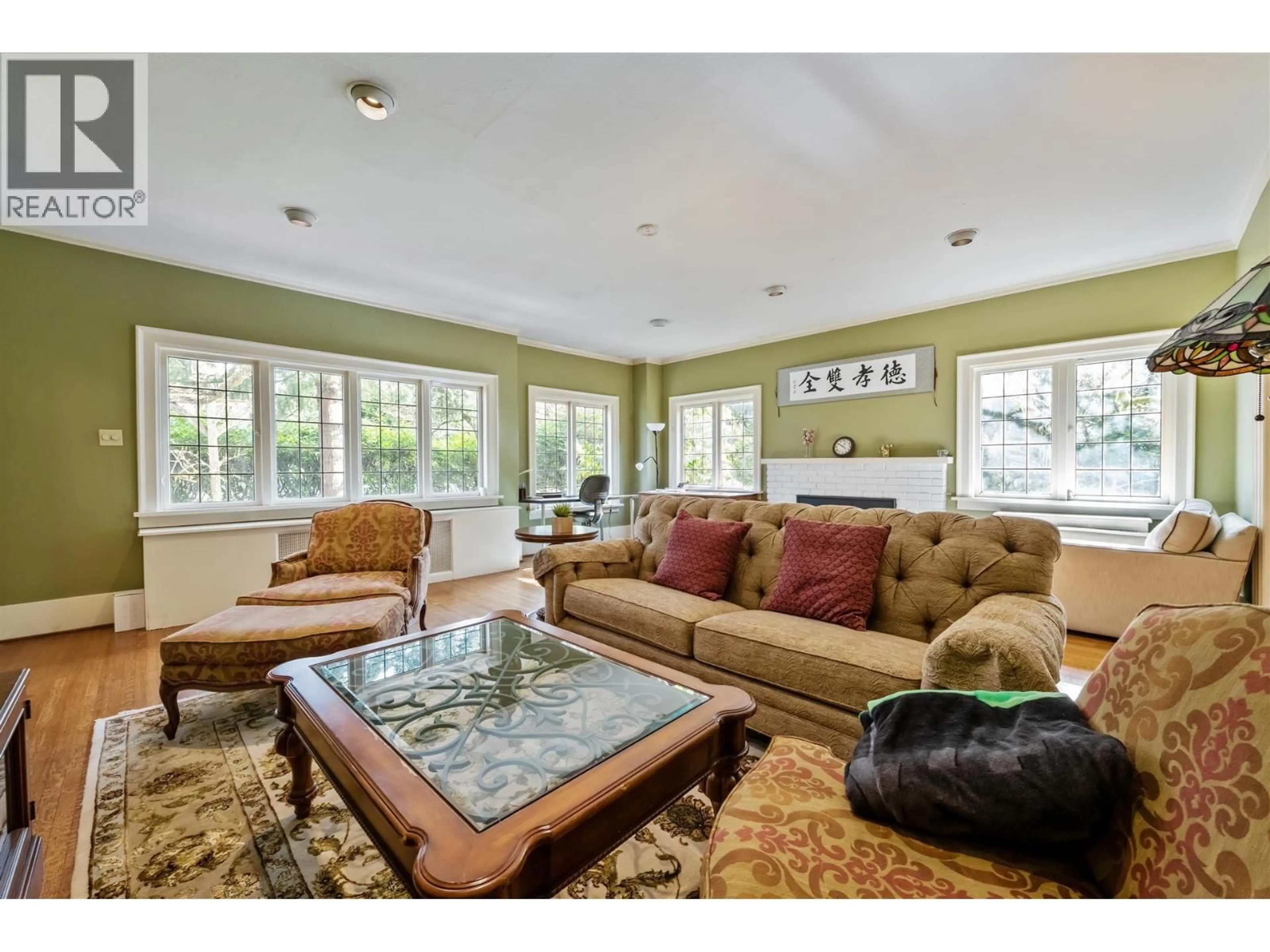 Living room with furniture, unknown for 3737 PINE CRESCENT, Vancouver British Columbia V6J4K4