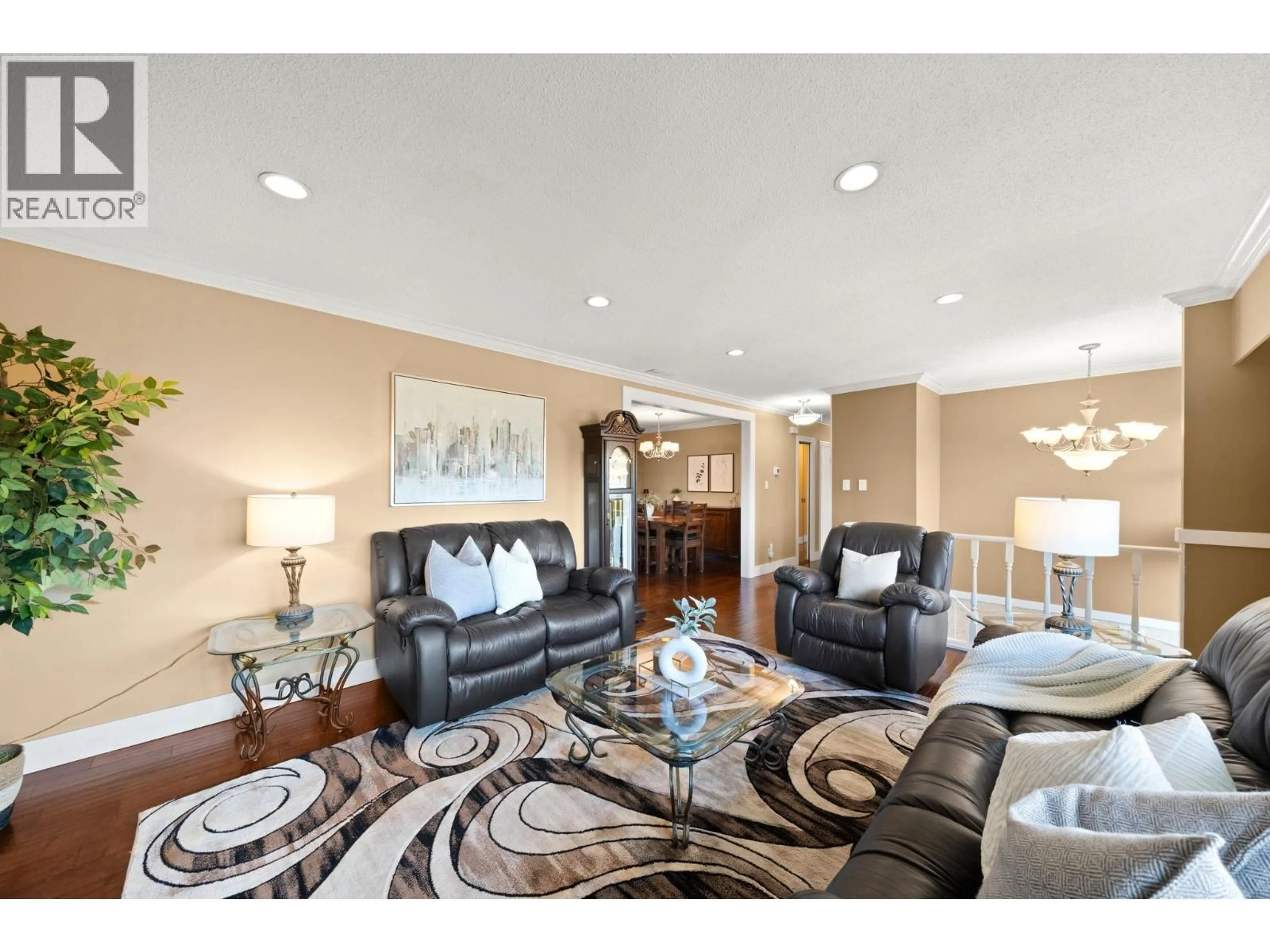 Living room with furniture, unknown for 5812 48A AVENUE, Delta British Columbia V4K1Y4