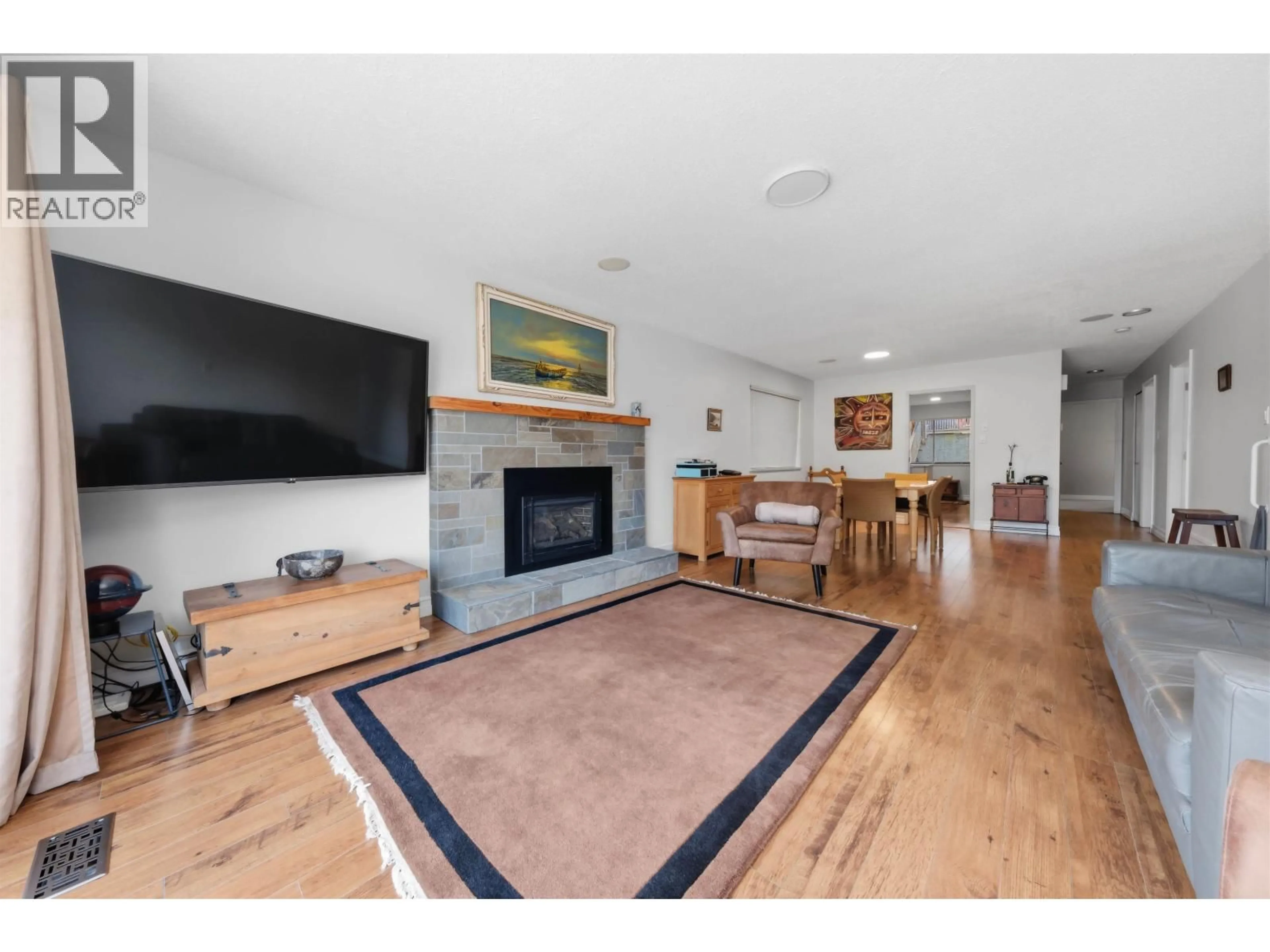 Unknown for 1911 DEEP COVE ROAD, North Vancouver British Columbia V7G1S7