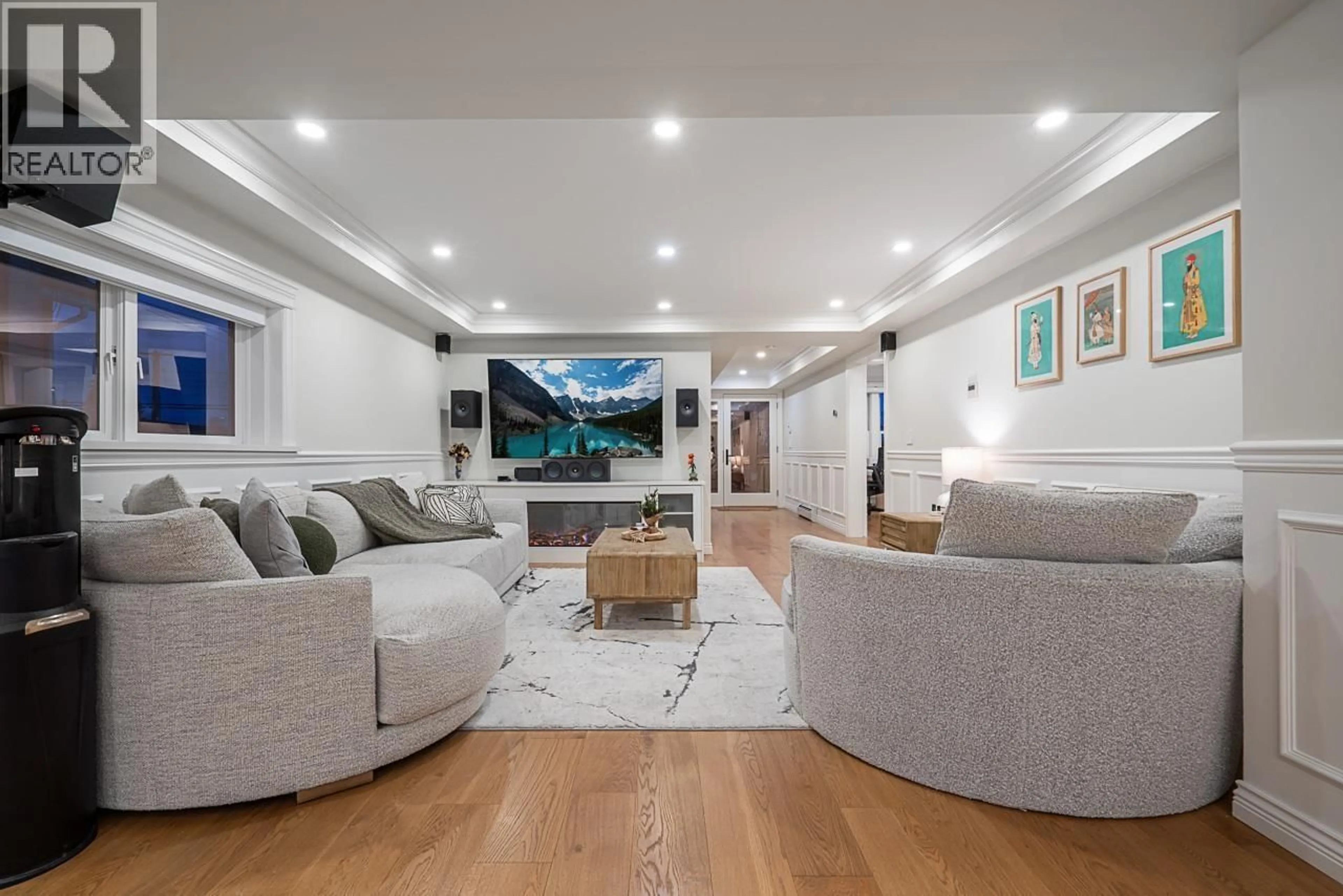 Living room with furniture, unknown for 1407 SIXTH AVENUE, New Westminster British Columbia V3M2C5