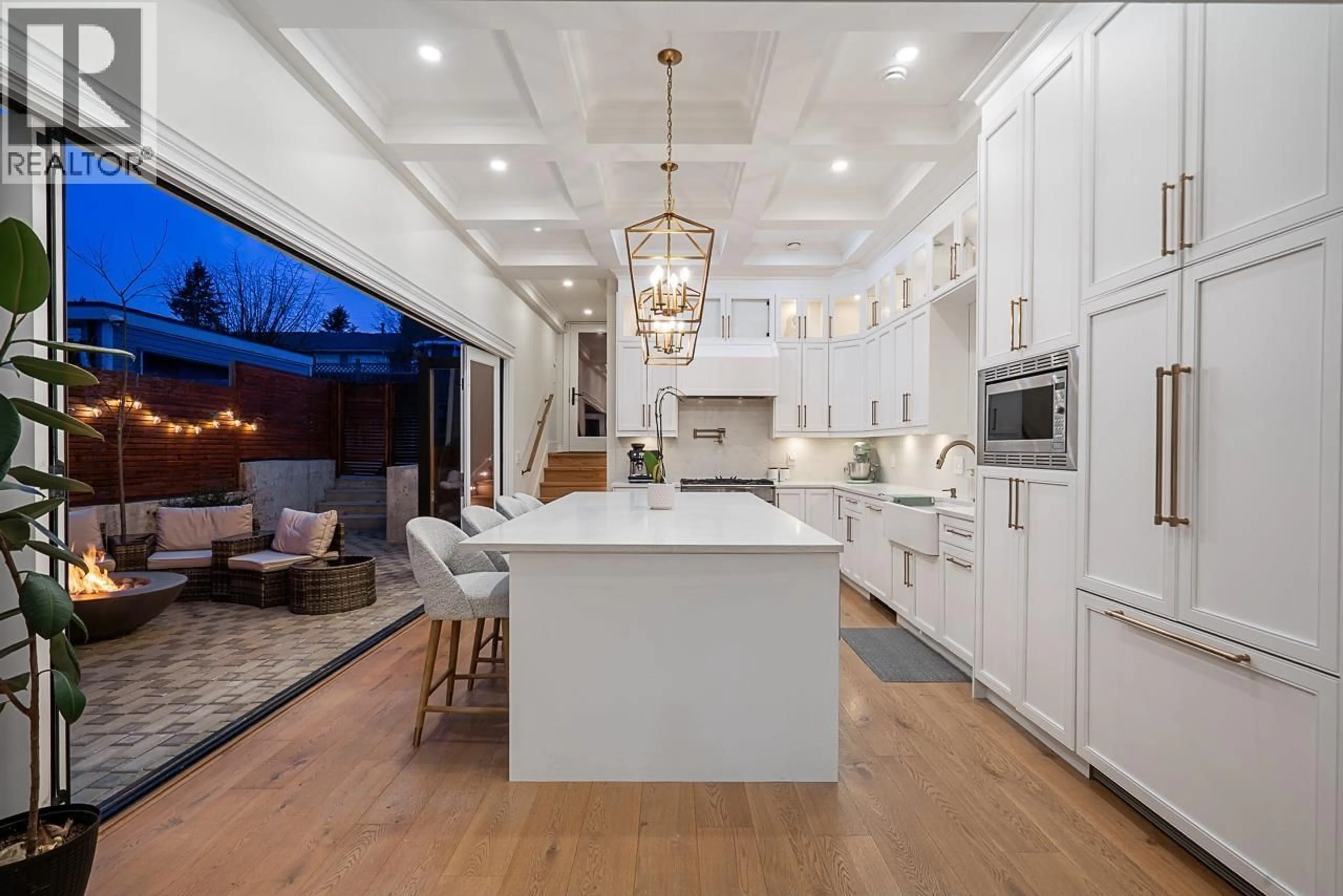 Open concept kitchen, unknown for 1407 SIXTH AVENUE, New Westminster British Columbia V3M2C5