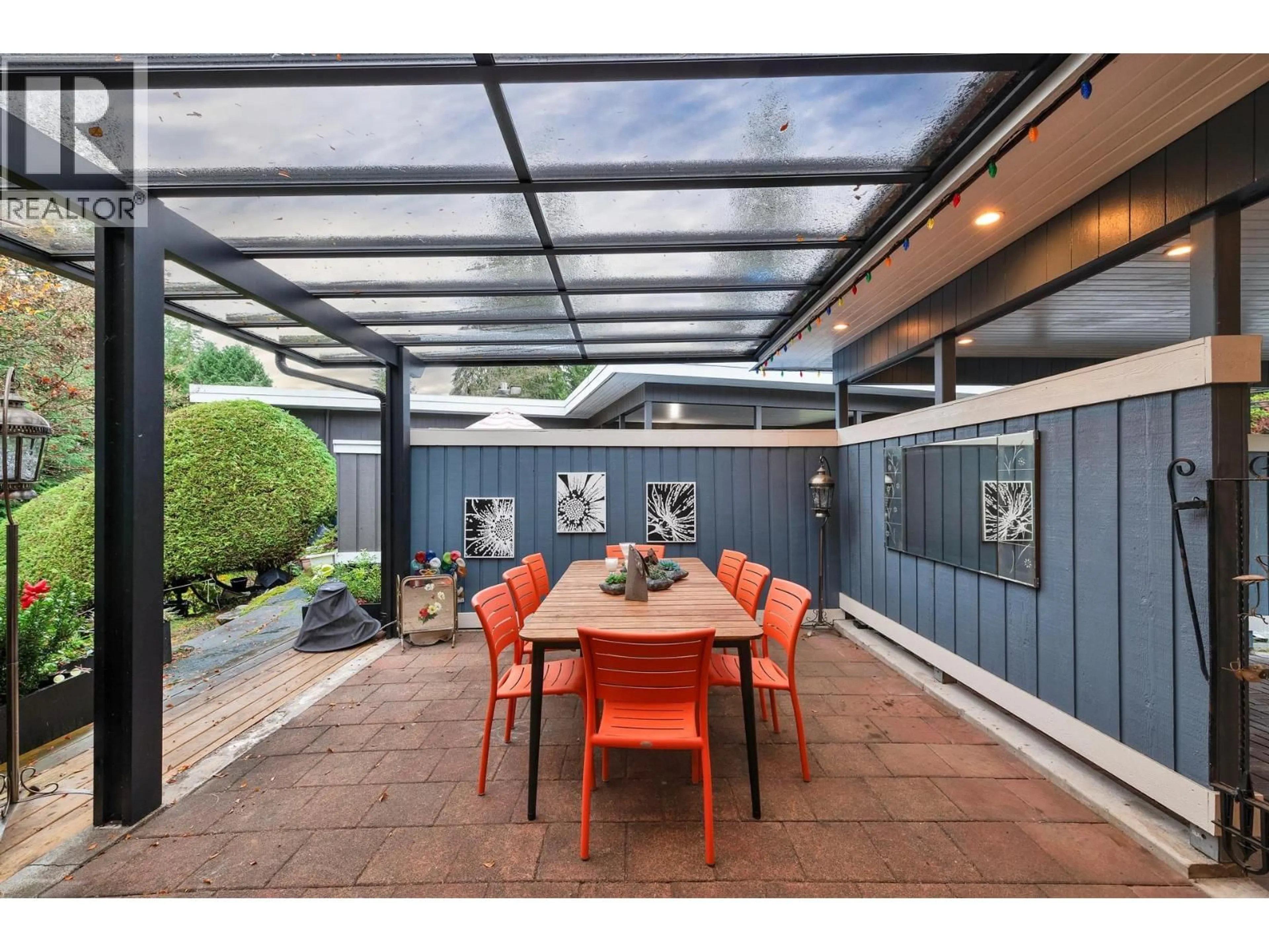 Patio, street for 3669 EDGEMONT BOULEVARD, North Vancouver British Columbia V7R2P6