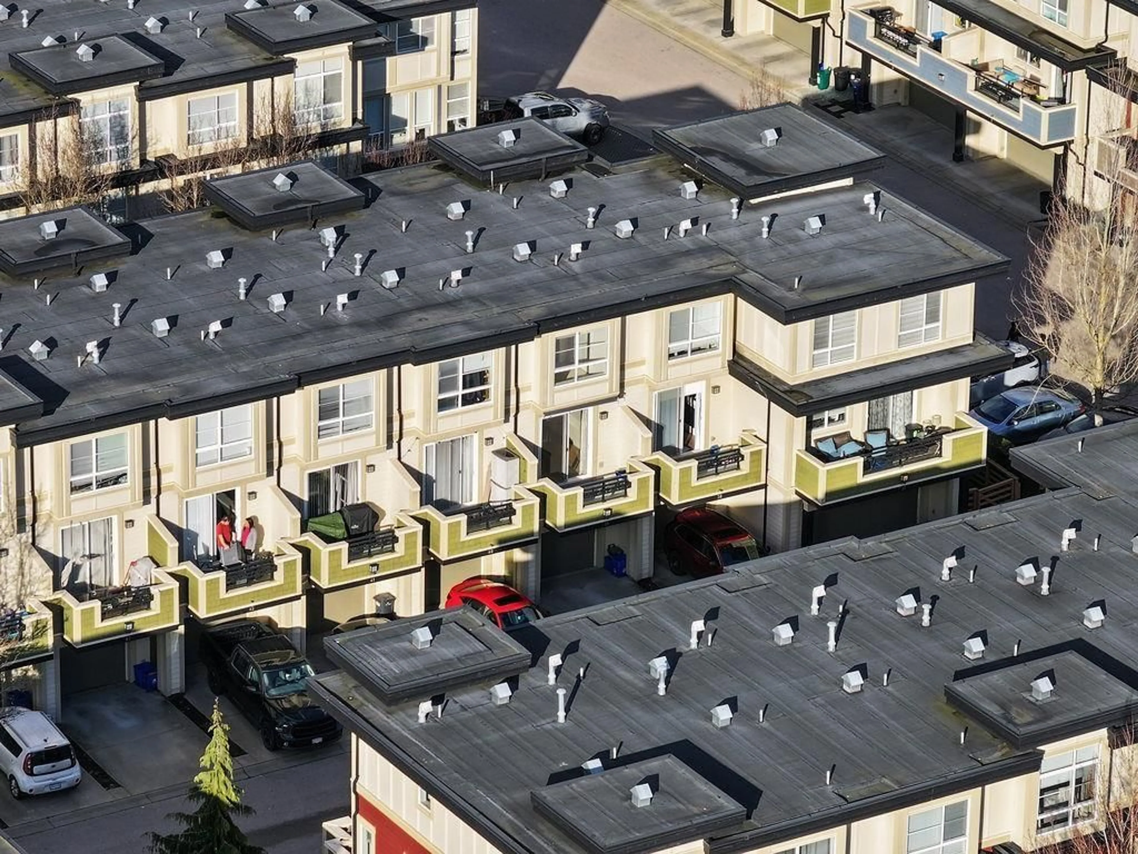 A pic from outside/outdoor area/front of a property/back of a property/a pic from drone, city buildings view from balcony for 39 - 19477 72A AVENUE, Surrey British Columbia V4N6M2