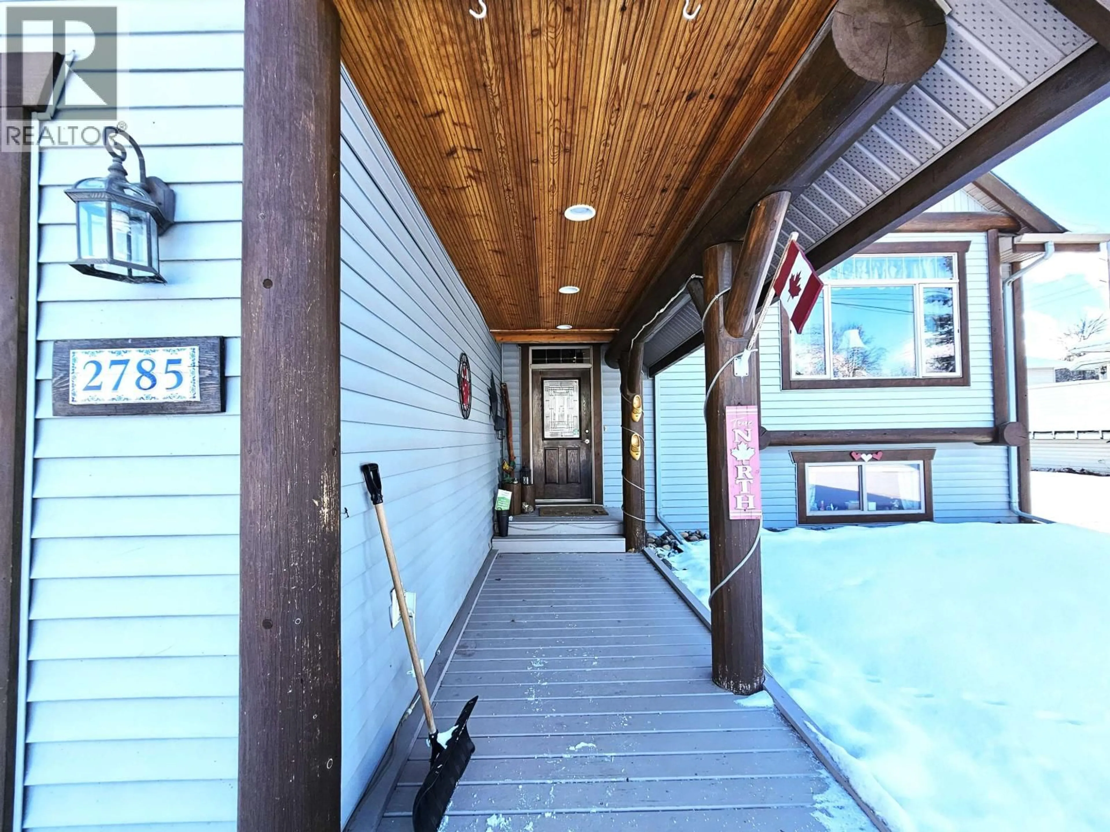 Indoor entryway for 2785 STARLANE PLACE, Prince George British Columbia V2N6M3