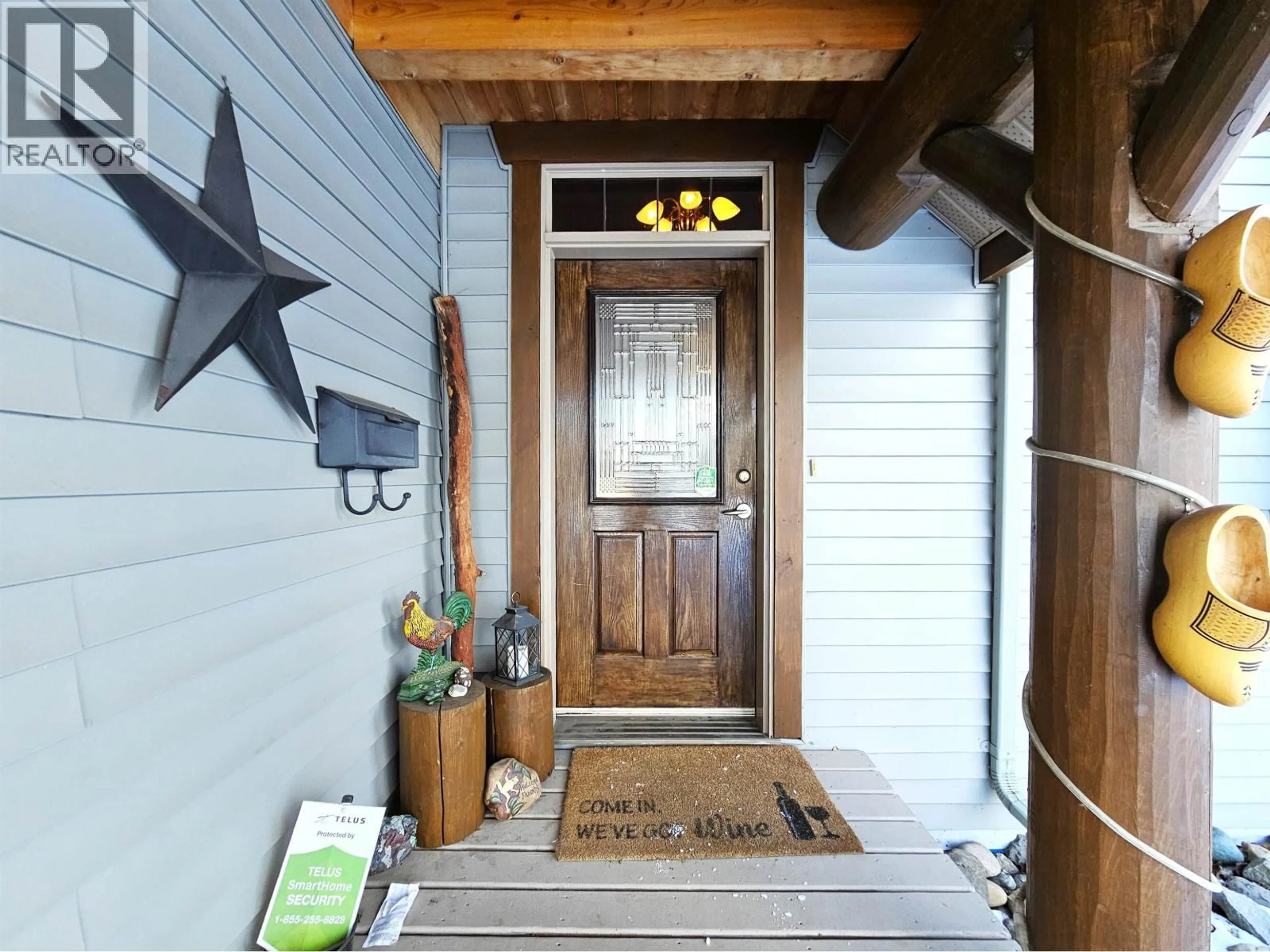 Indoor entryway for 2785 STARLANE PLACE, Prince George British Columbia V2N6M3