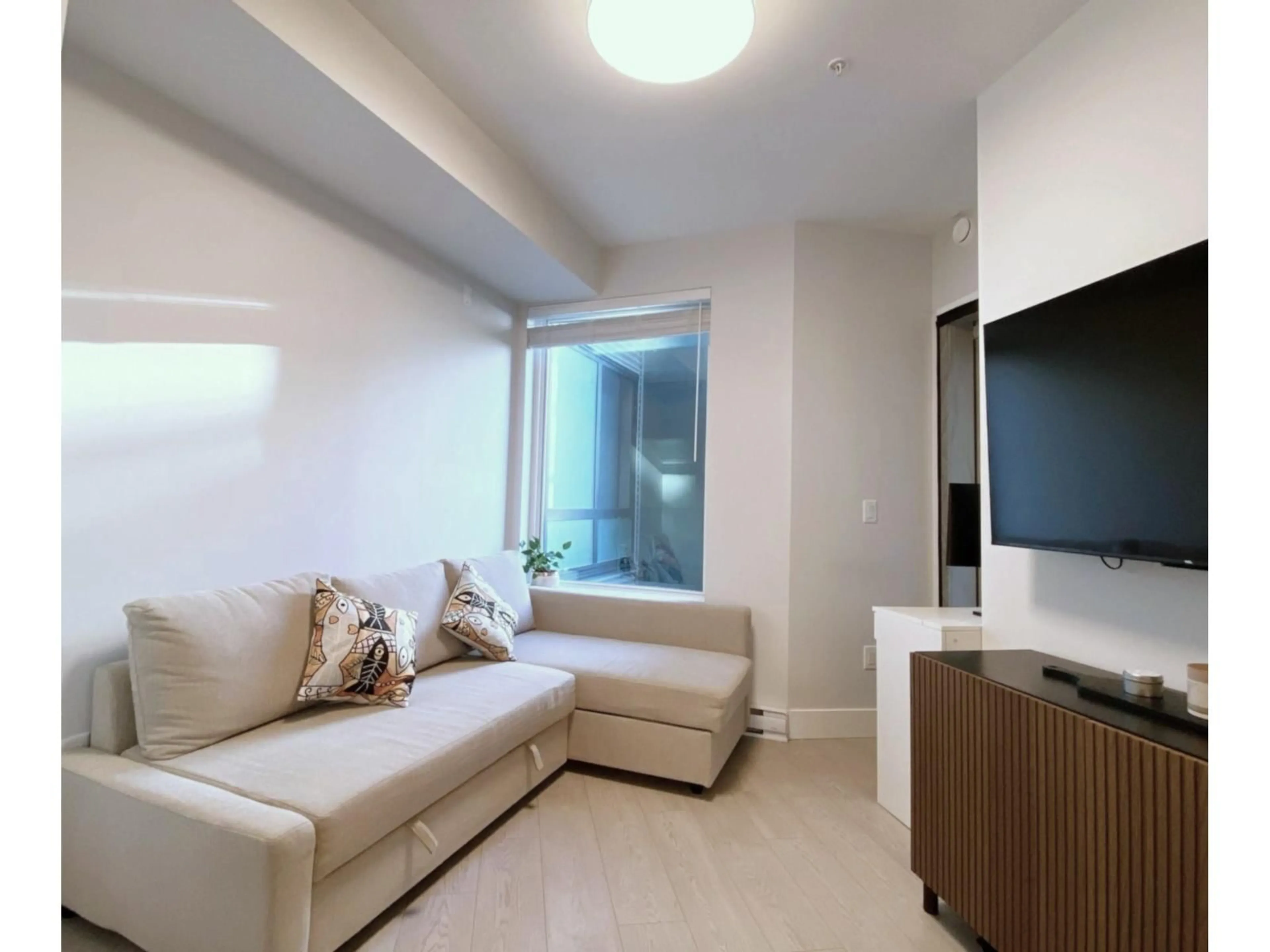 Living room with furniture, unknown for 202 - 20360 LOGAN AVENUE, Langley British Columbia V3A0P5