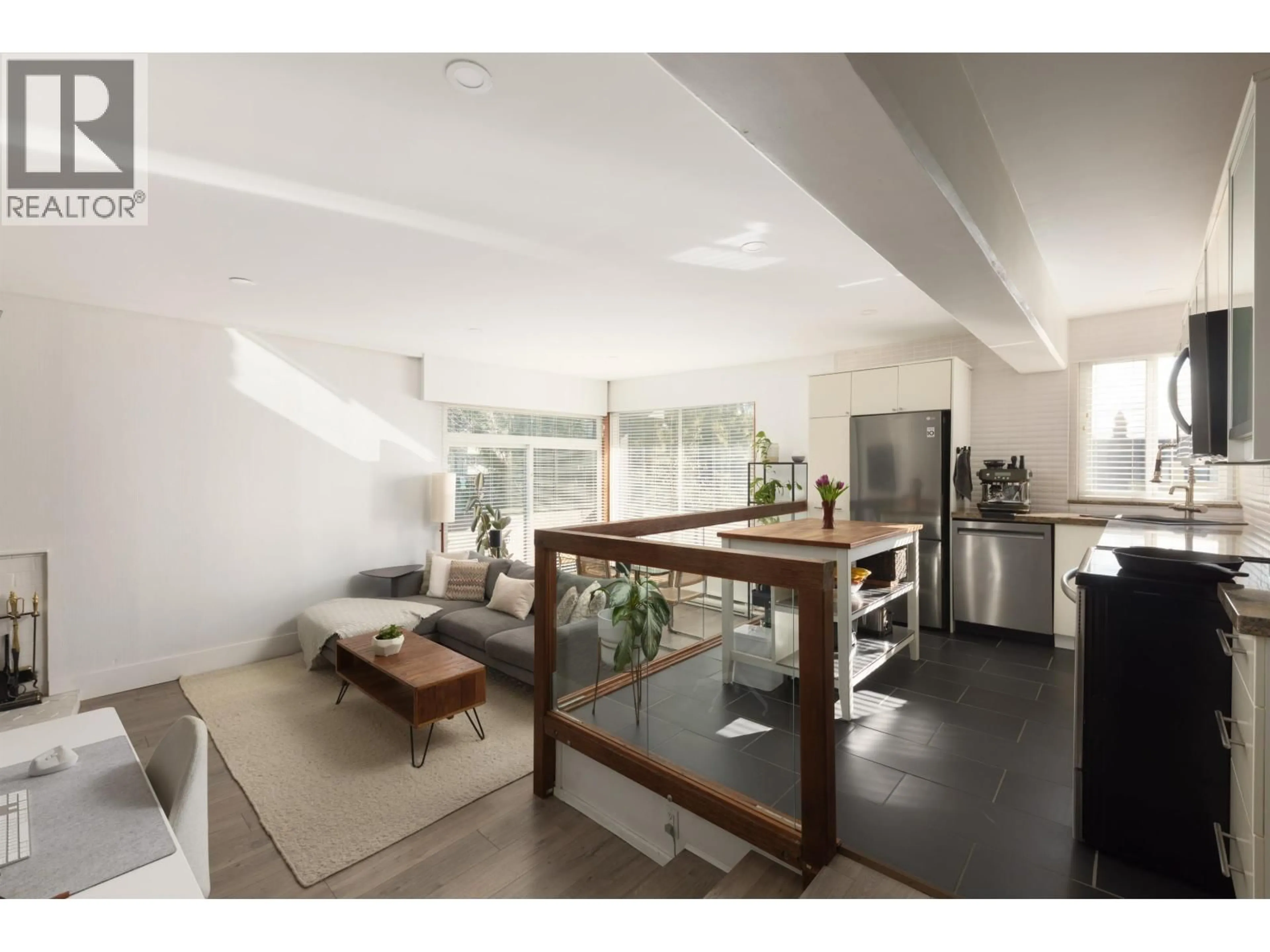 Open concept kitchen, unknown for 306 - 341 MAHON AVENUE, North Vancouver British Columbia V7M3E1