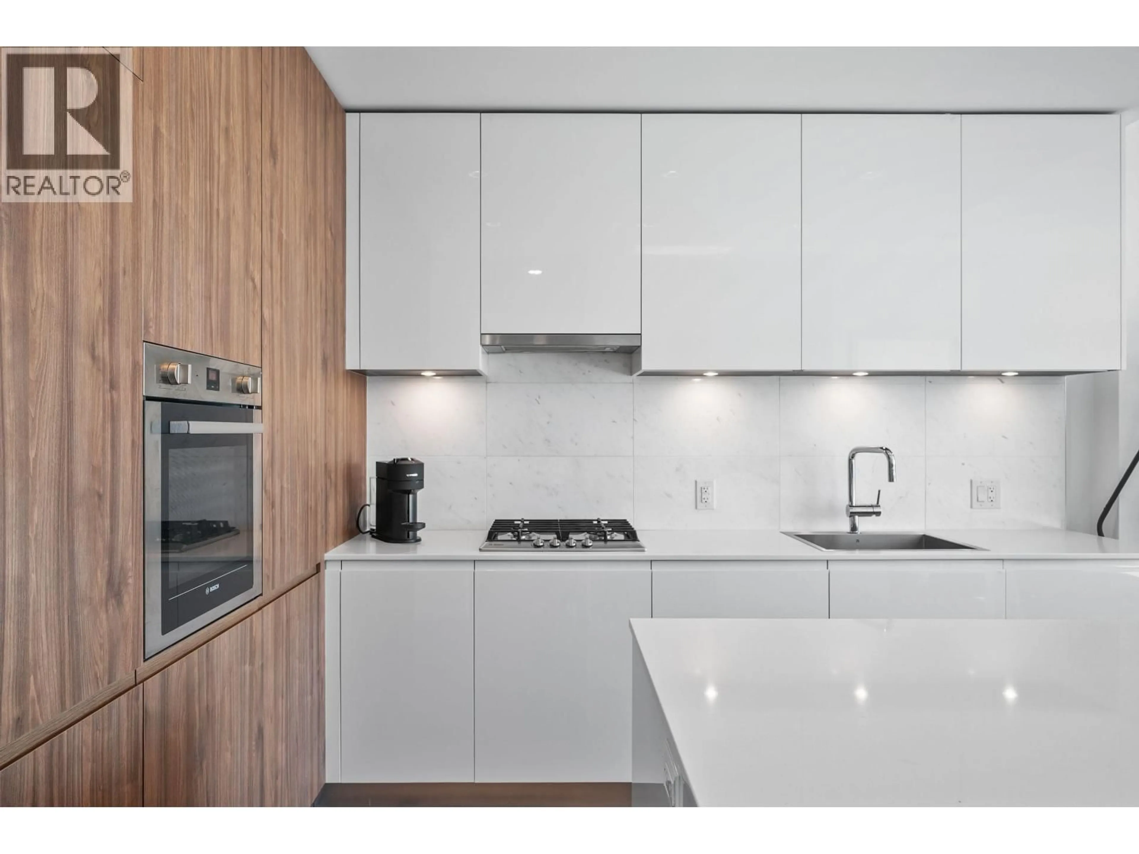 Standard kitchen, unknown for 1804 - 4650 BRENTWOOD BOULEVARD, Burnaby British Columbia V5C0M3