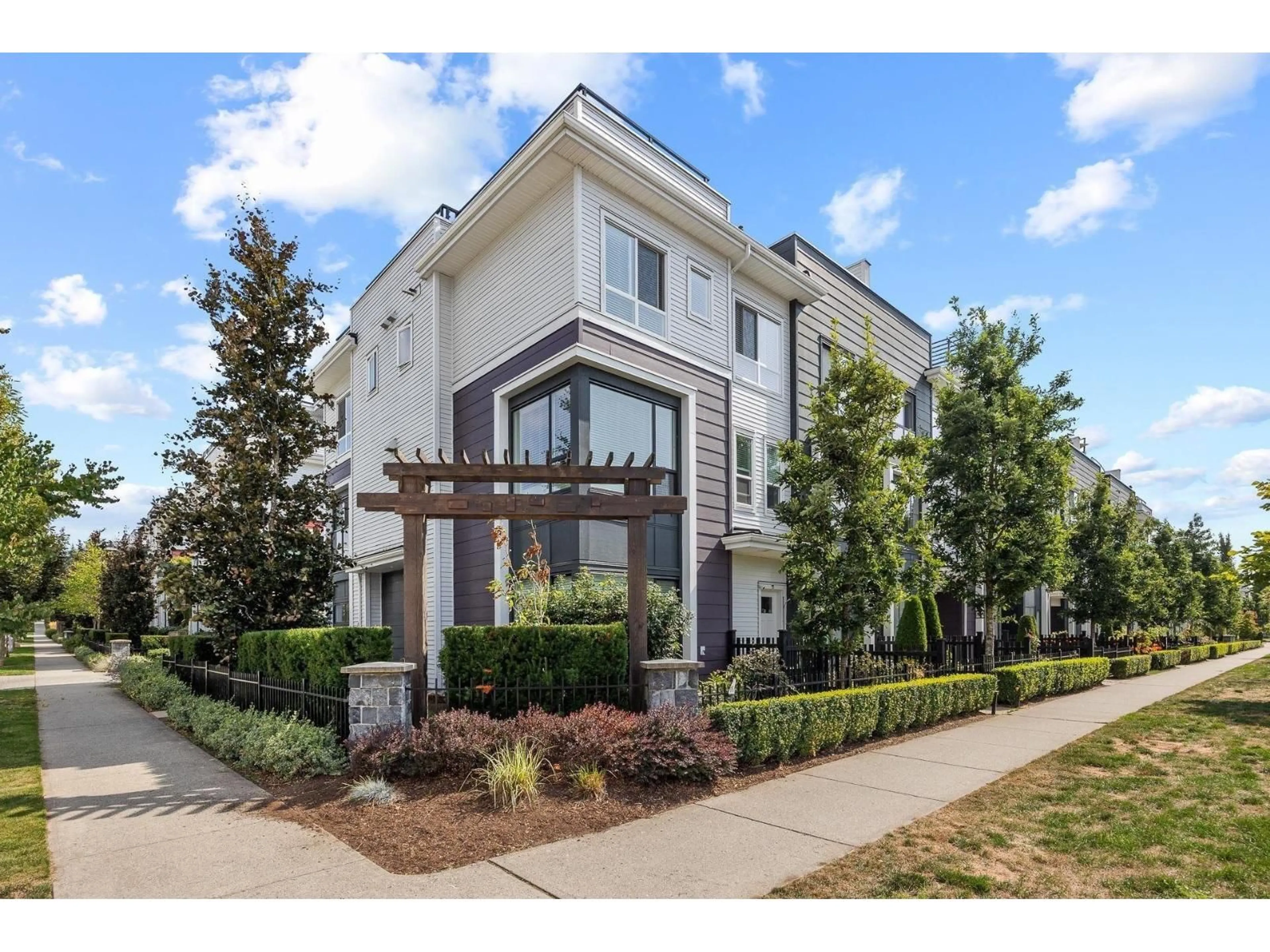 Unknown for 39 - 16336 23A AVENUE, Surrey British Columbia V3Z0S5