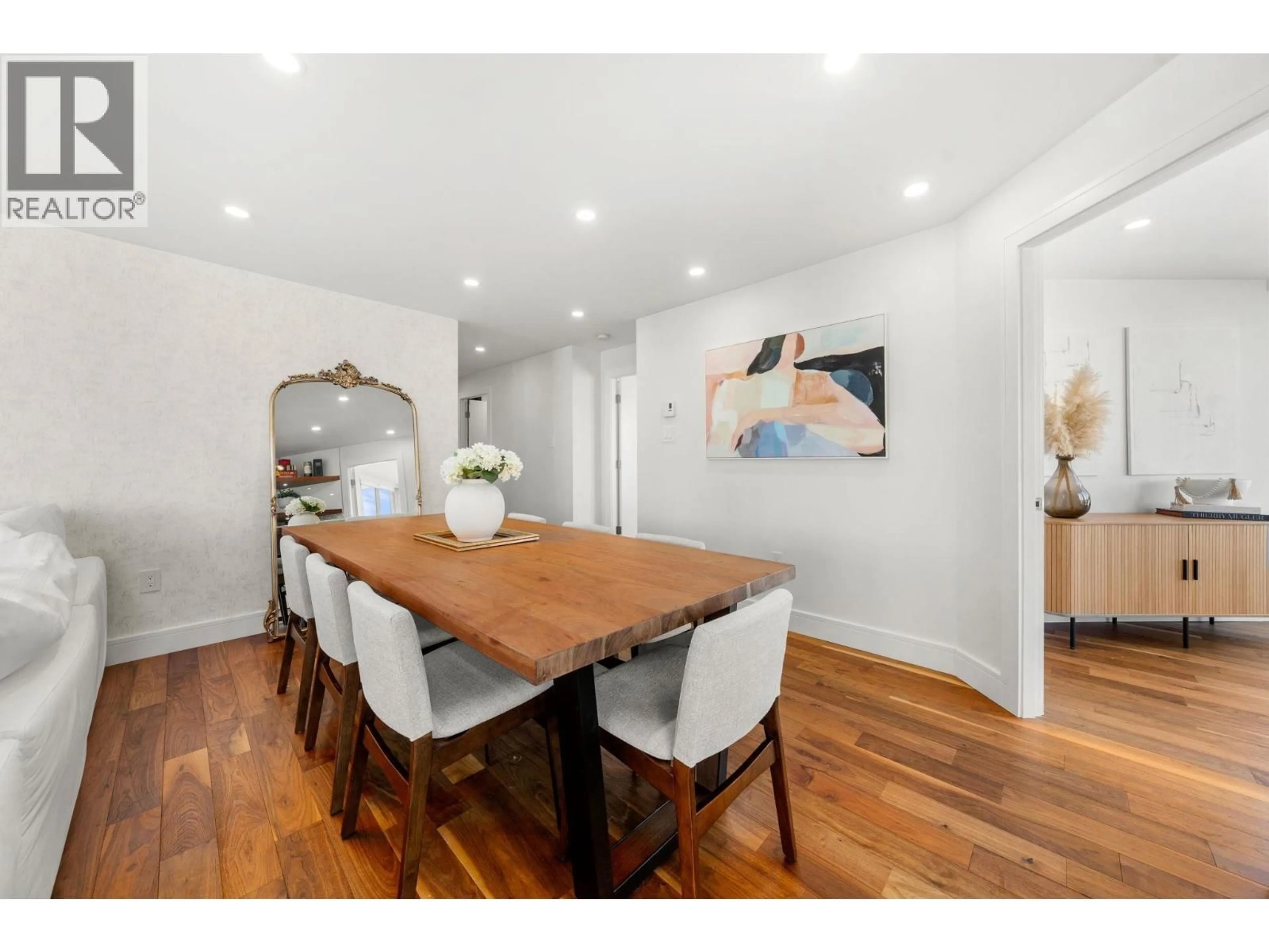 Dining room, wood/laminate floor for 1704 - 1245 QUAYSIDE DRIVE, New Westminster British Columbia V3M6J6