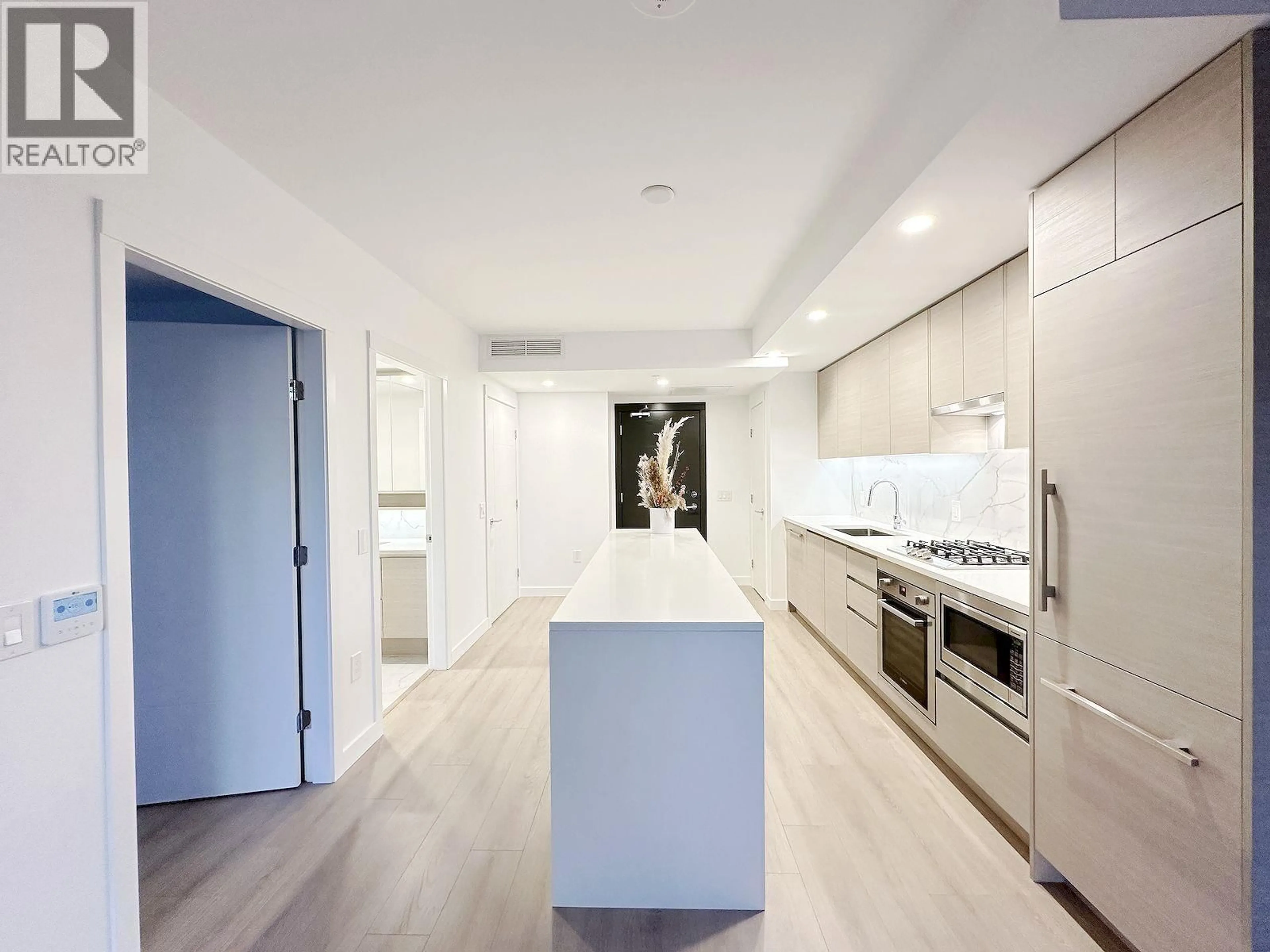 Open concept kitchen, unknown for 804 - 823 CARNARVON STREET, New Westminster British Columbia V3M0N5