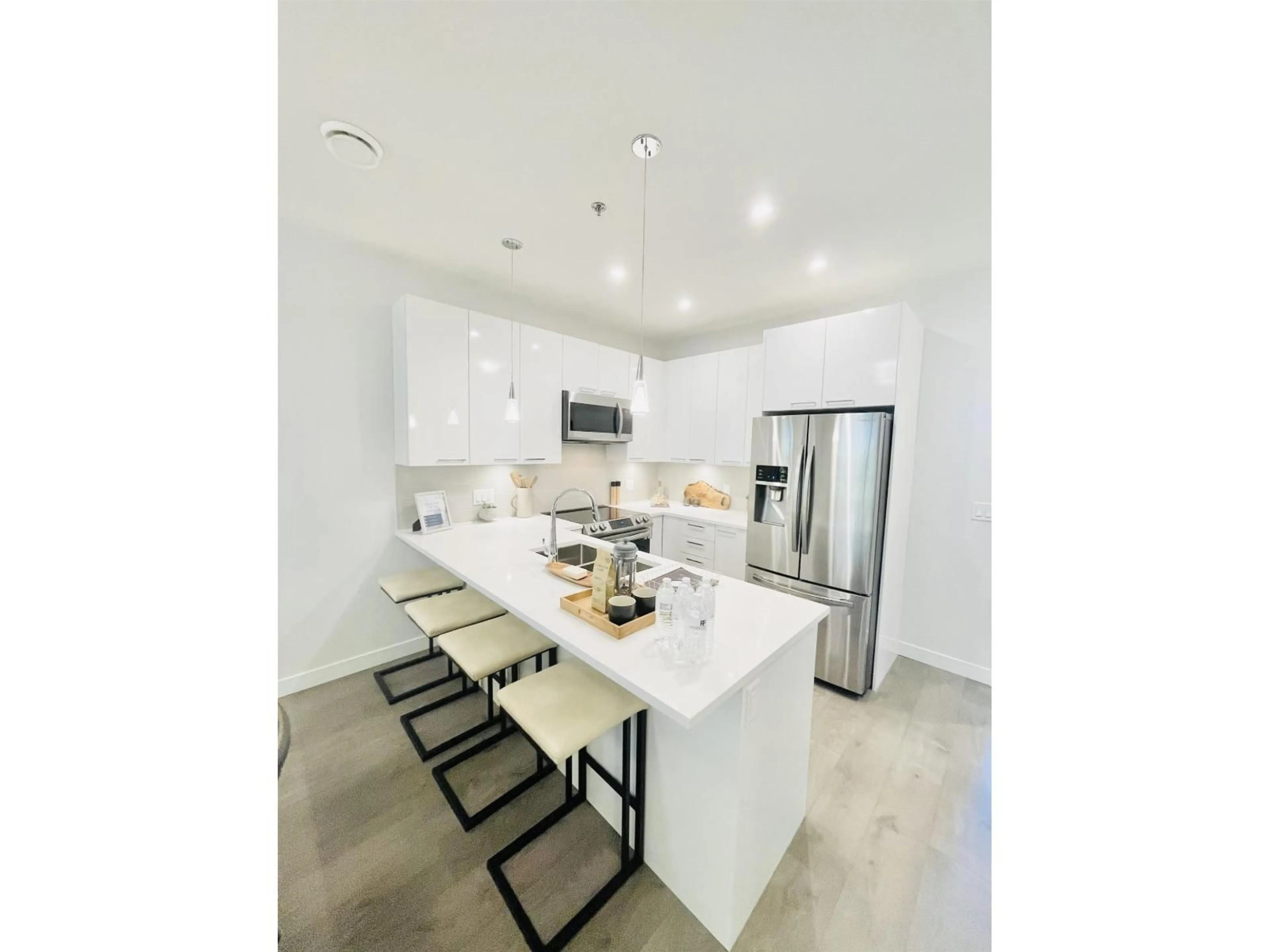 Open concept kitchen, unknown for 515 - 7375 HORNE STREET, Mission British Columbia V2V6T8