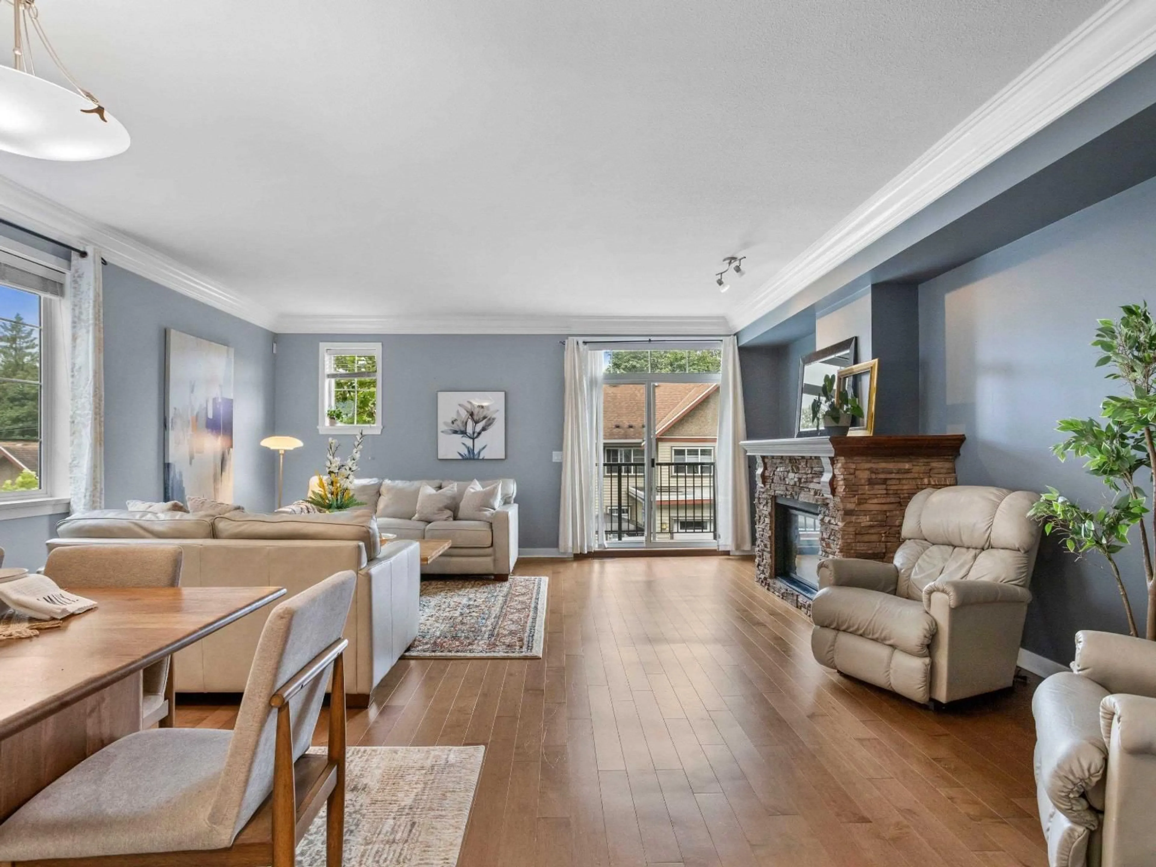 Living room with furniture, unknown for 43 - 35626 MCKEE ROAD, Abbotsford British Columbia V3G2L6