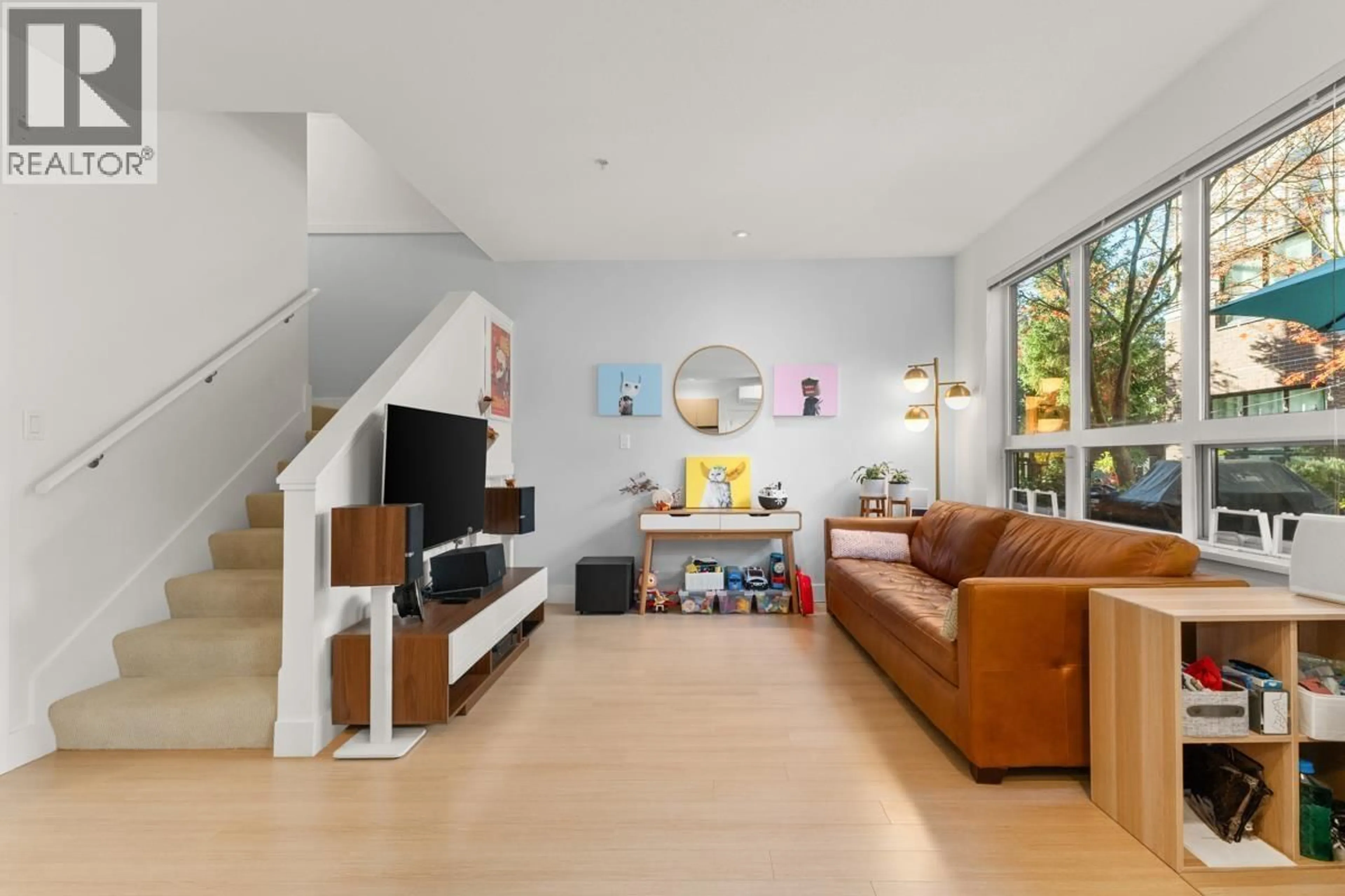 Living room with furniture, unknown for 13 - 3508 MT SEYMOUR PARKWAY, North Vancouver British Columbia V7H1G5