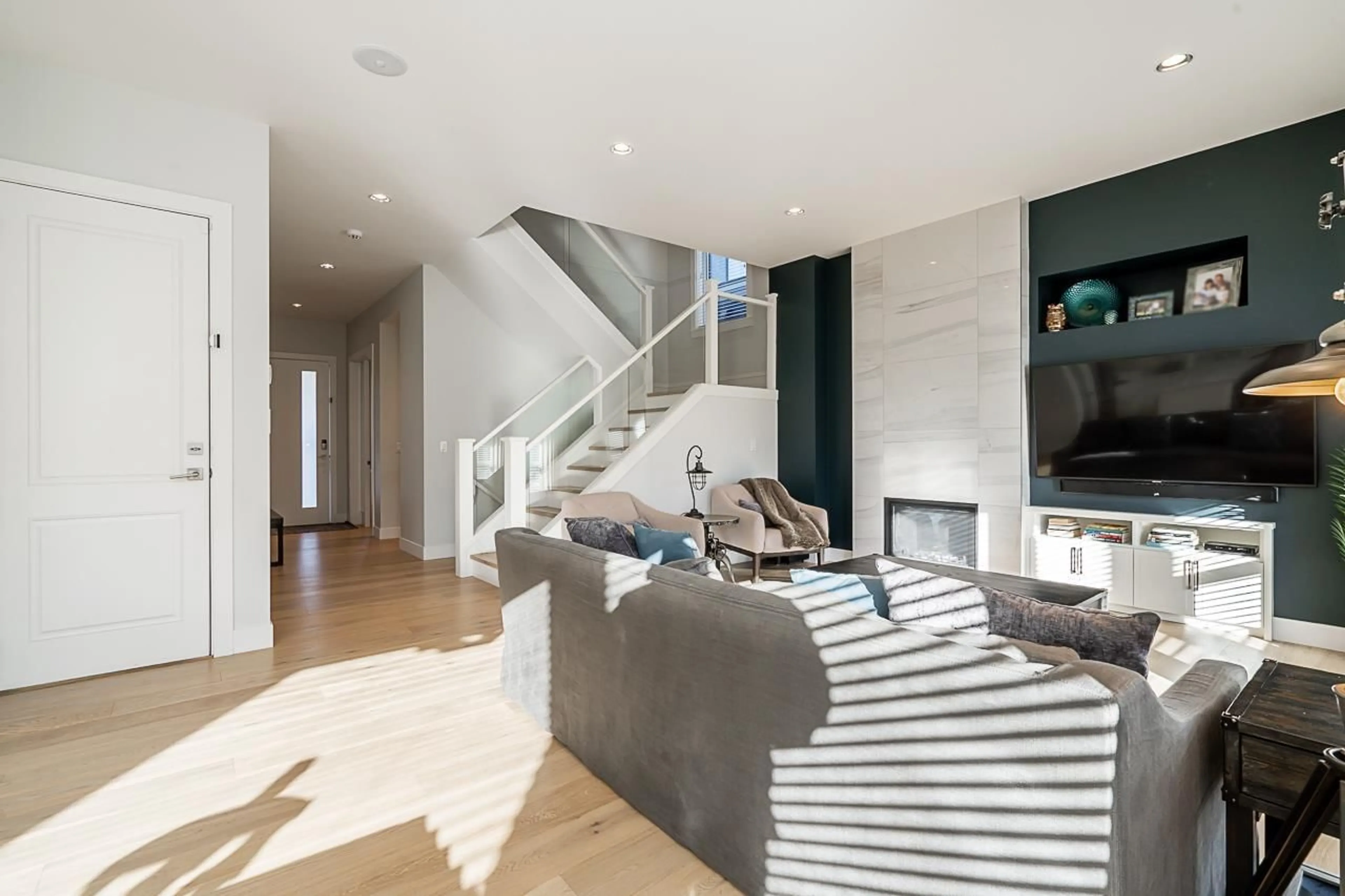 Unknown for 16752 17A AVENUE, Surrey British Columbia V3Z0T3