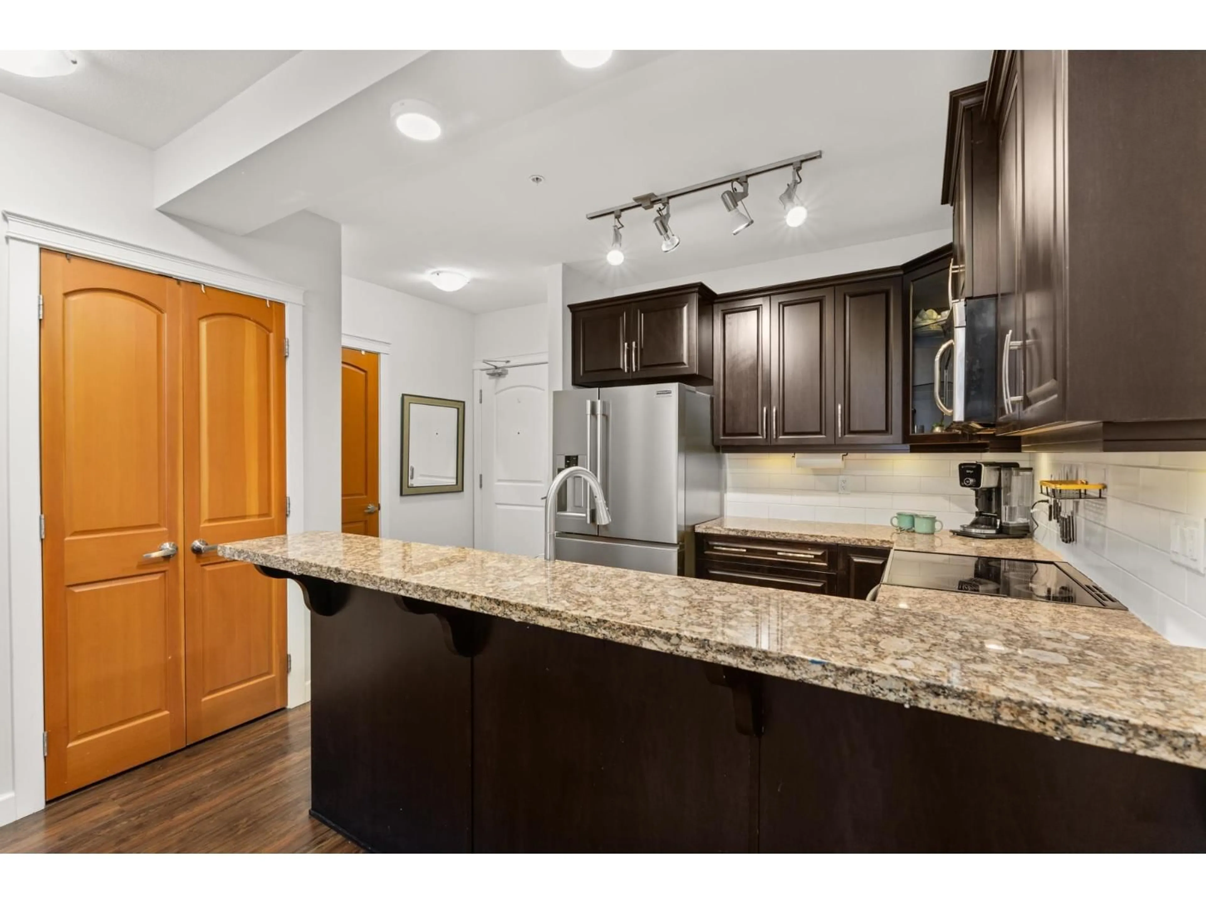 Open concept kitchen, unknown for 471 - 8258 207A STREET, Langley British Columbia V2Y0N4