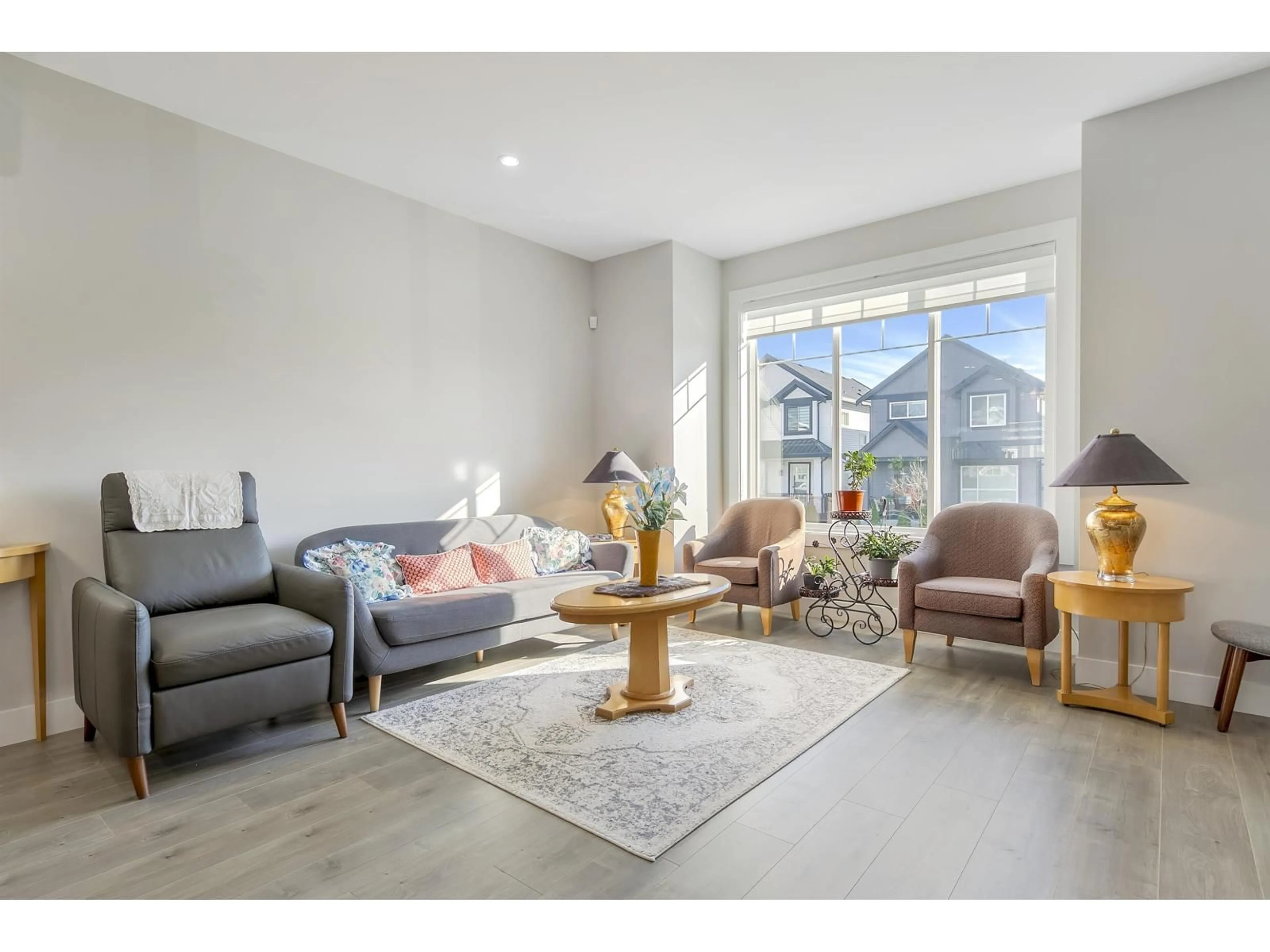 Living room with furniture, unknown for 7 - 7410 194 STREET, Surrey British Columbia V4N6E1