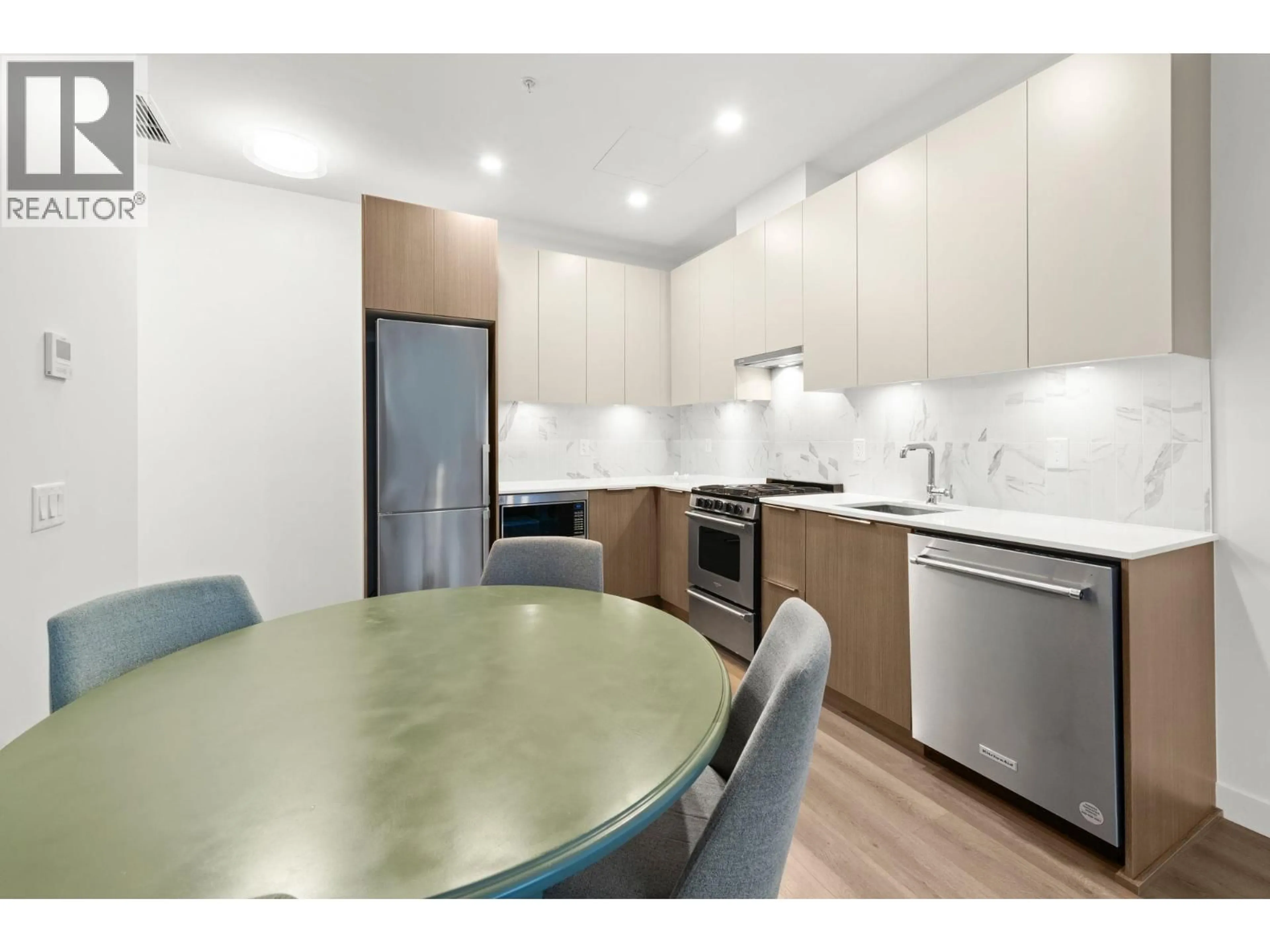 Standard kitchen, unknown for 101 - 648 LEA AVENUE, Coquitlam British Columbia V3J0P1