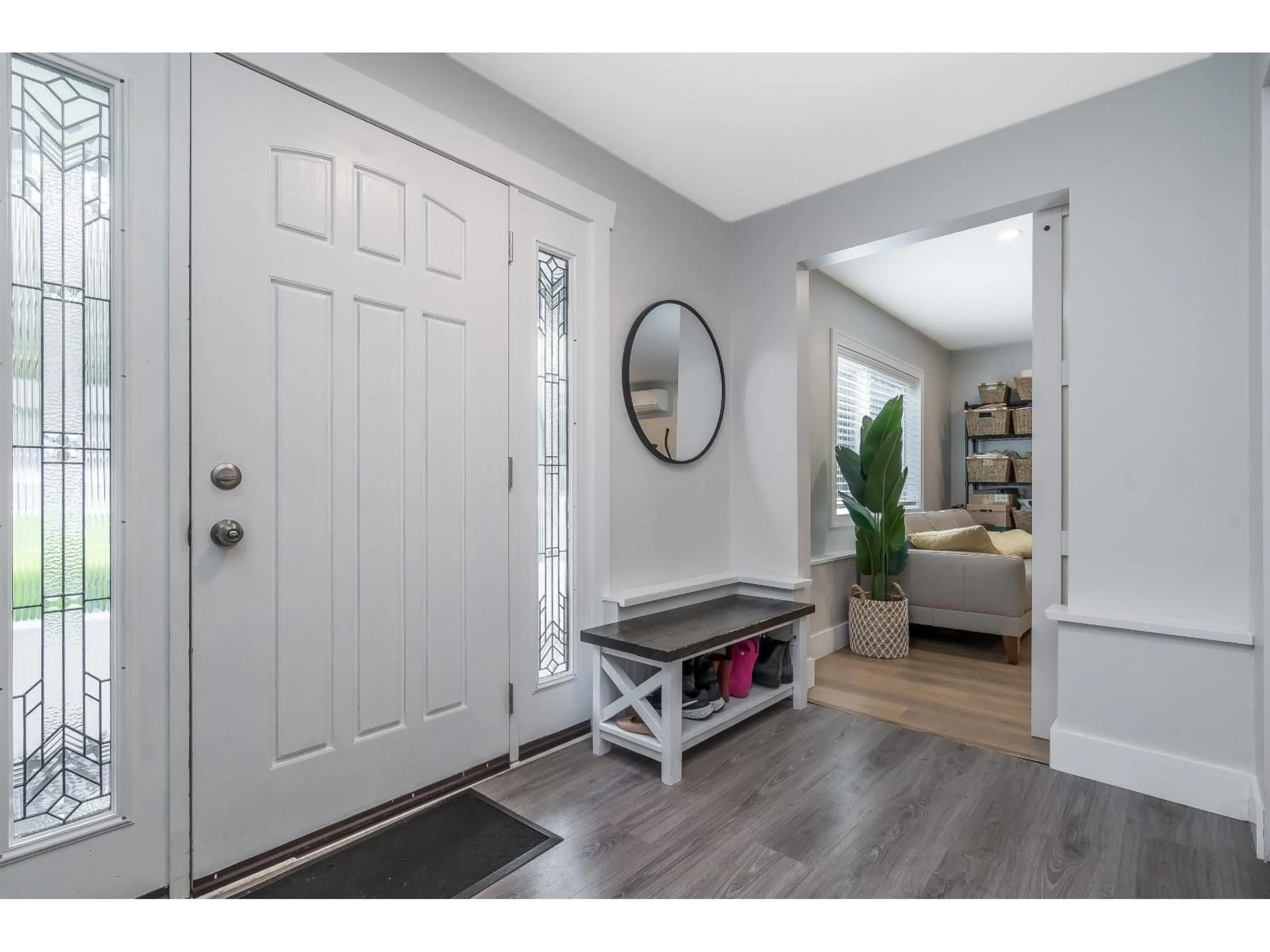 Indoor entryway for 4427 202 STREET, Langley British Columbia V3A6R6