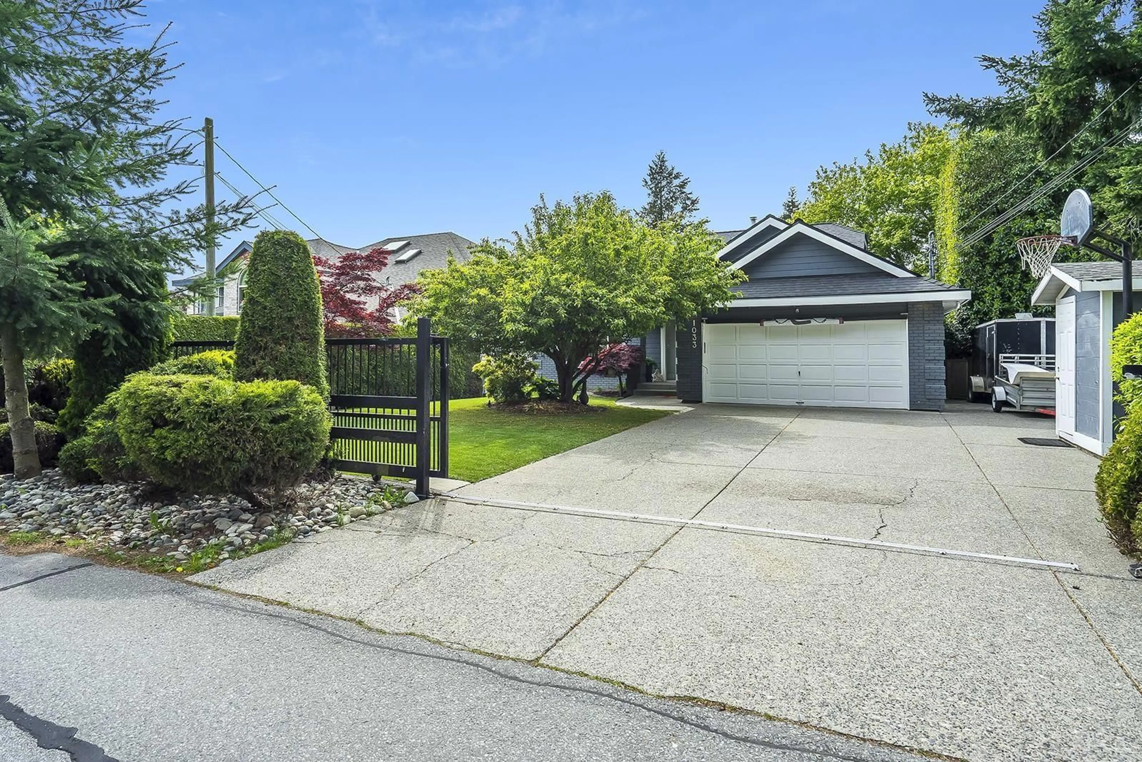 A pic from outside/outdoor area/front of a property/back of a property/a pic from drone, street for 1033 164 STREET, Surrey British Columbia V4A4Y6